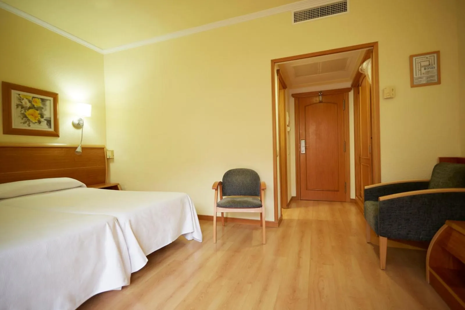 Bed in Invisa Hotel La Cala