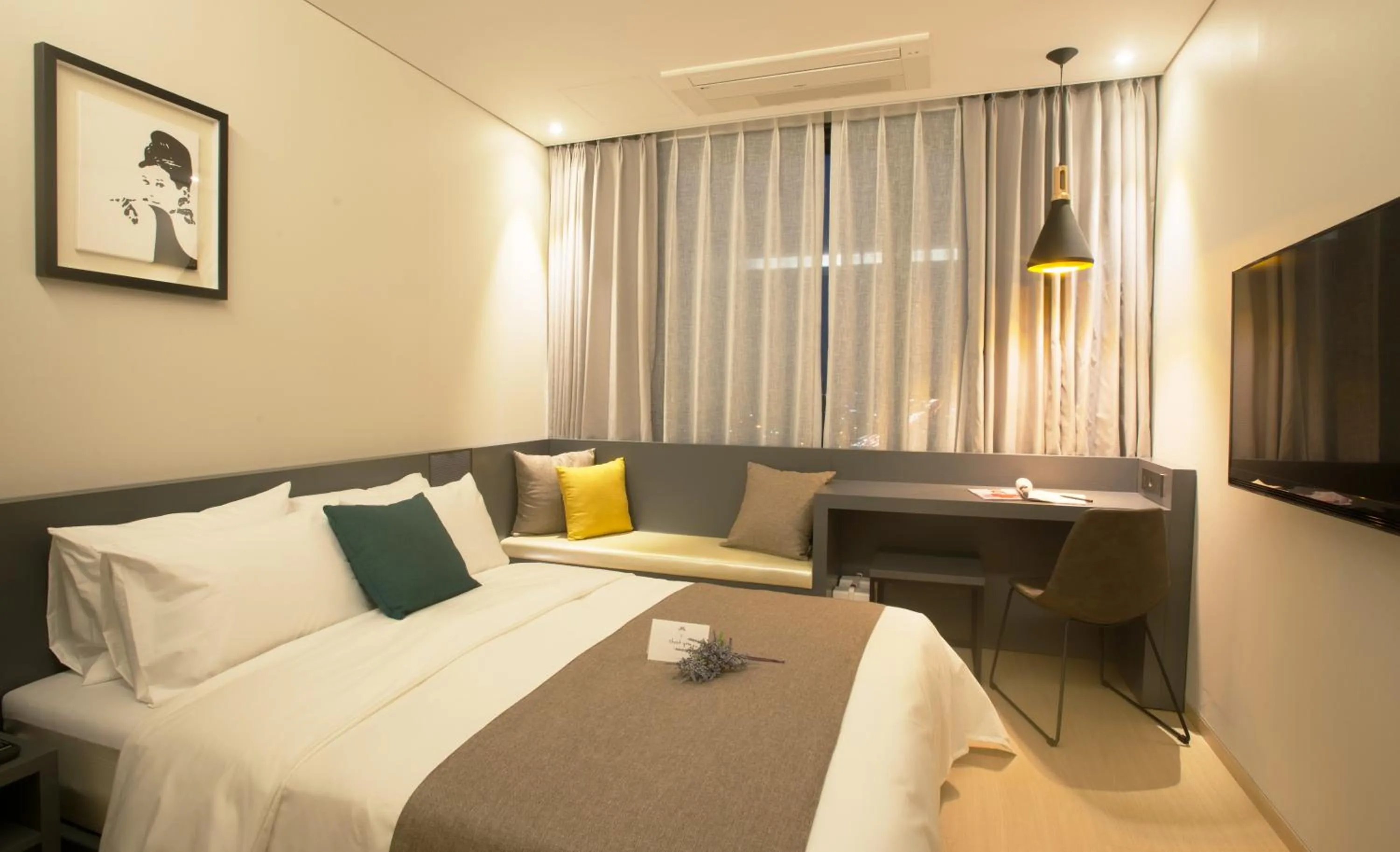 Bed in GloucesterHotel Cheongju