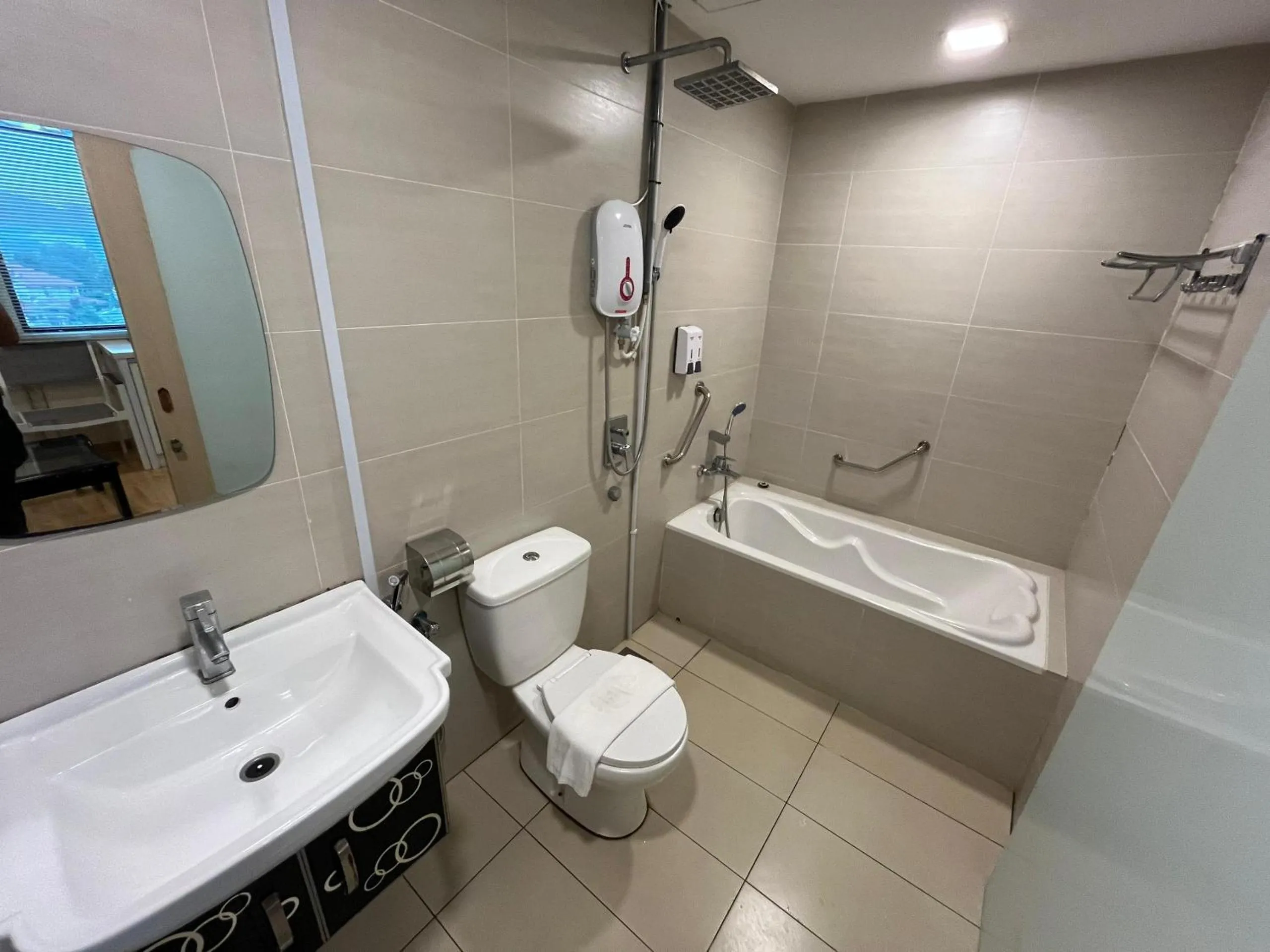 Toilet in Seeds Hotel Cheras Taman Bukit Segar