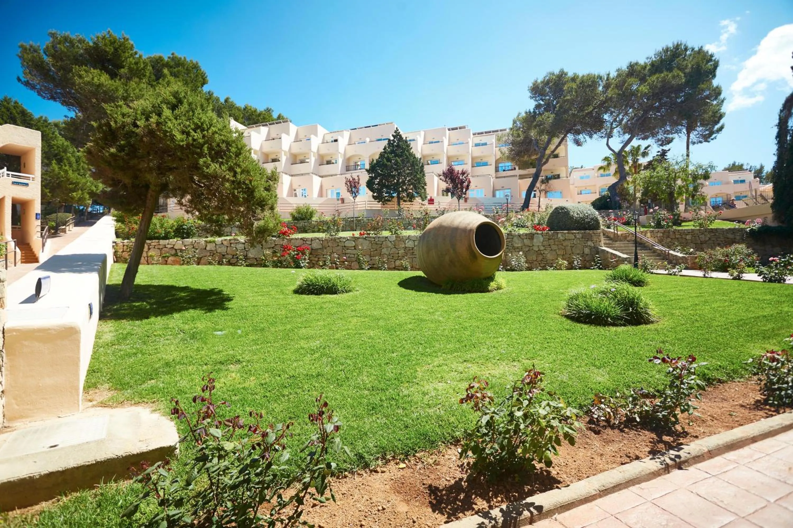 Garden in Invisa Hotel Club Cala Blanca