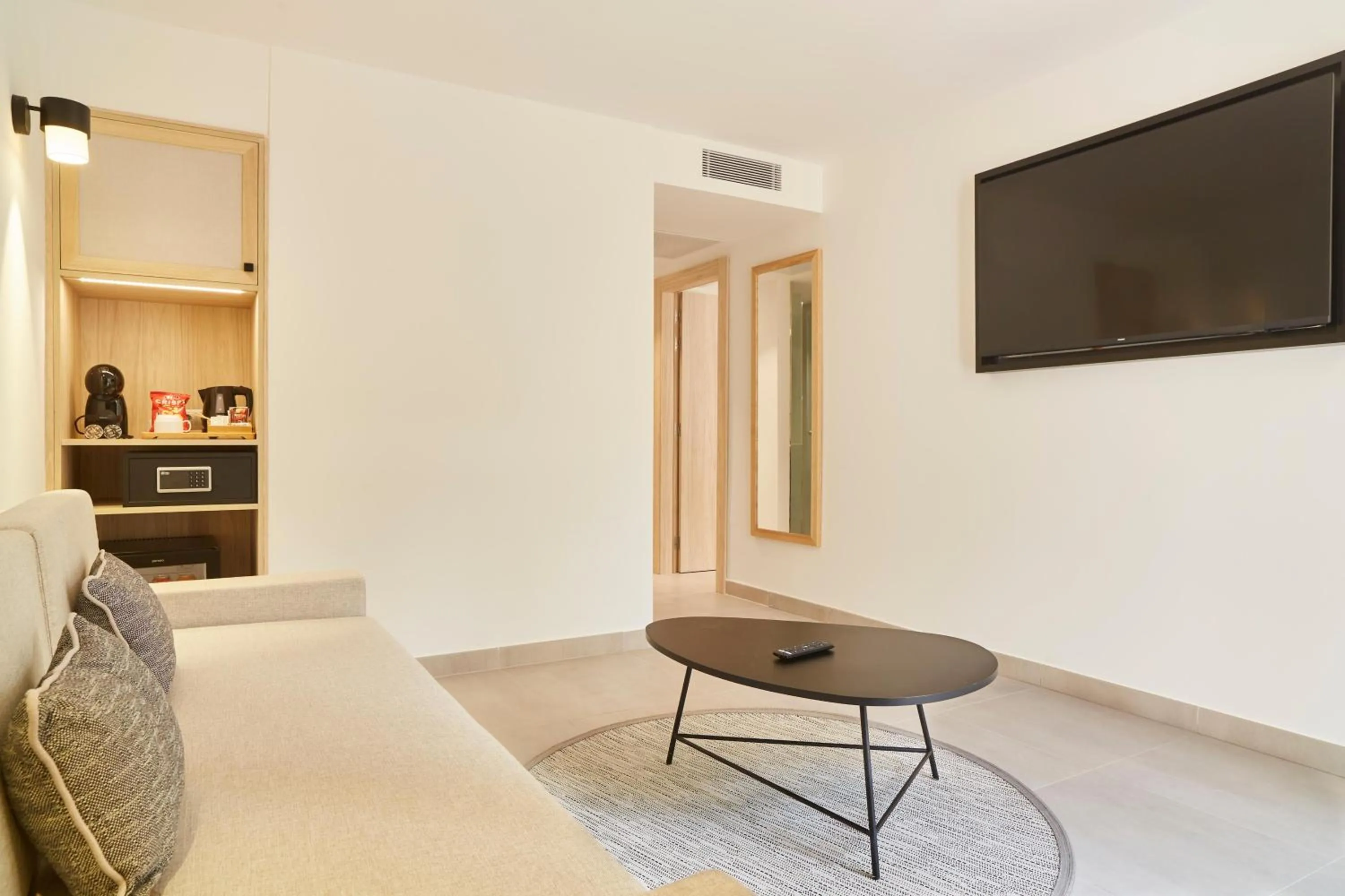 Photo of the whole room in Invisa Hotel Club Cala Blanca