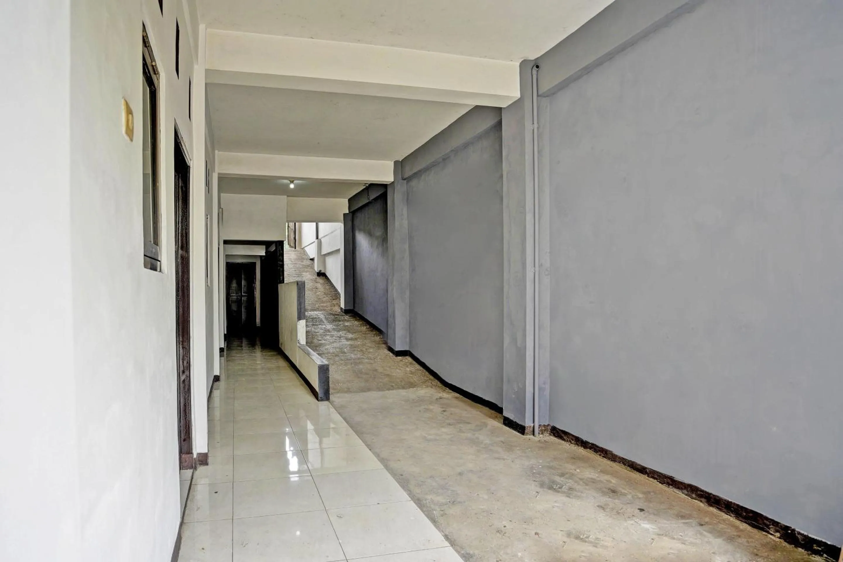 Lobby or reception in OYO Life 91947 Kost Barokah Syariah