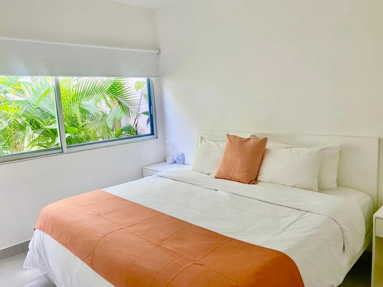 Bed in Papaya Condo Acapulco Diamante -Solo Adultos