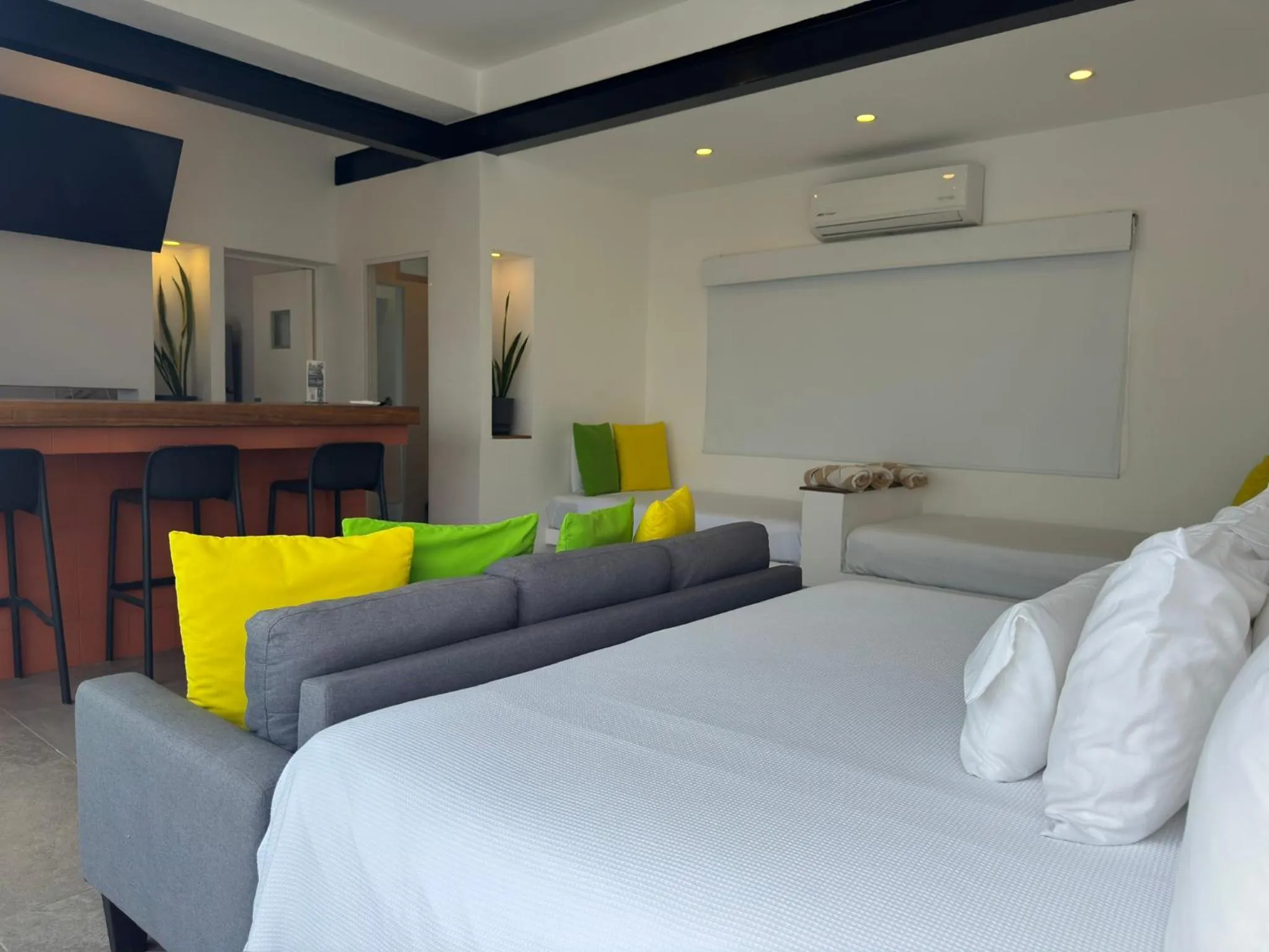 Bed in Papaya Condo Acapulco Diamante -Solo Adultos