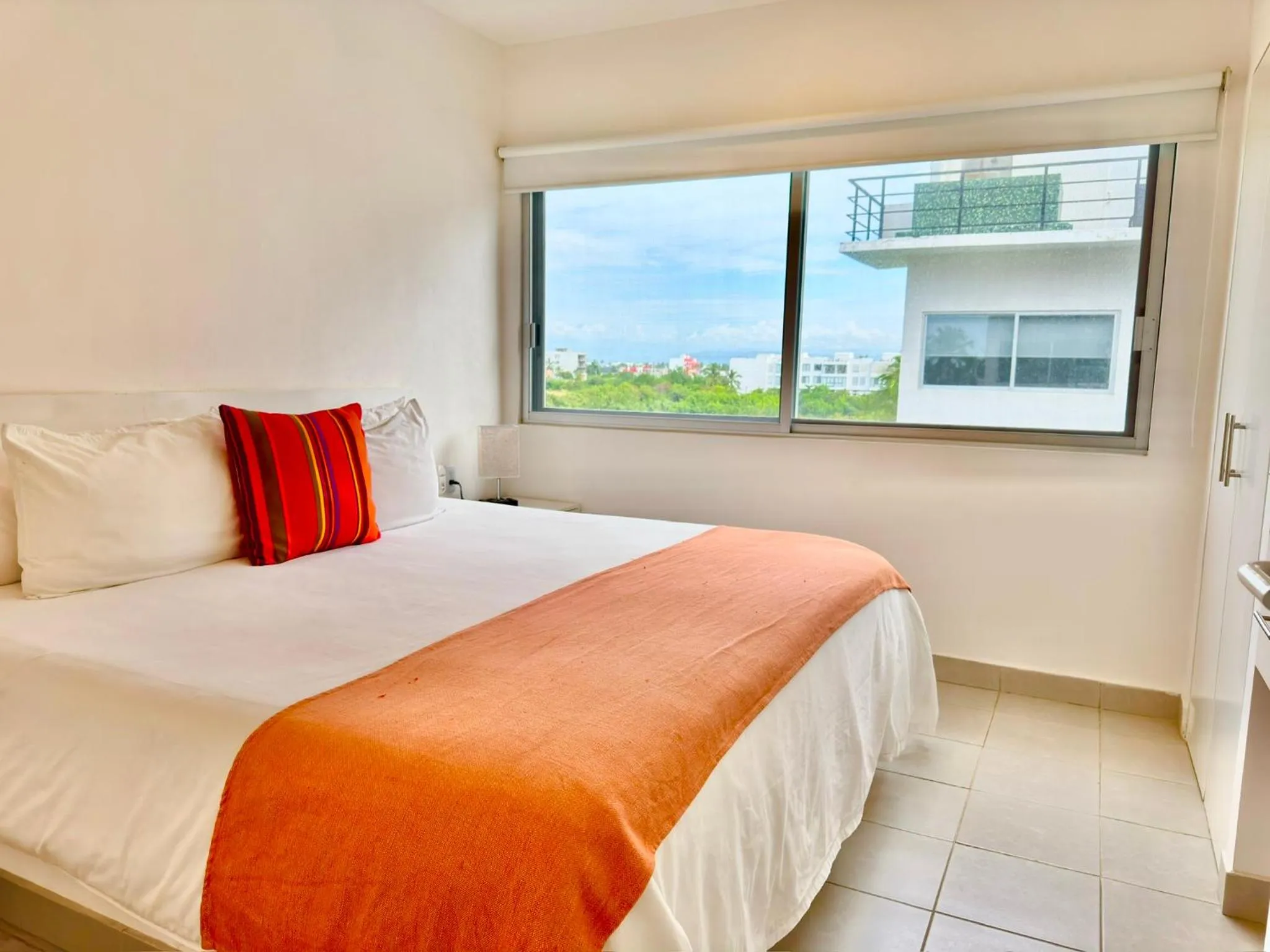 Bed in Papaya Condo Acapulco Diamante -Solo Adultos