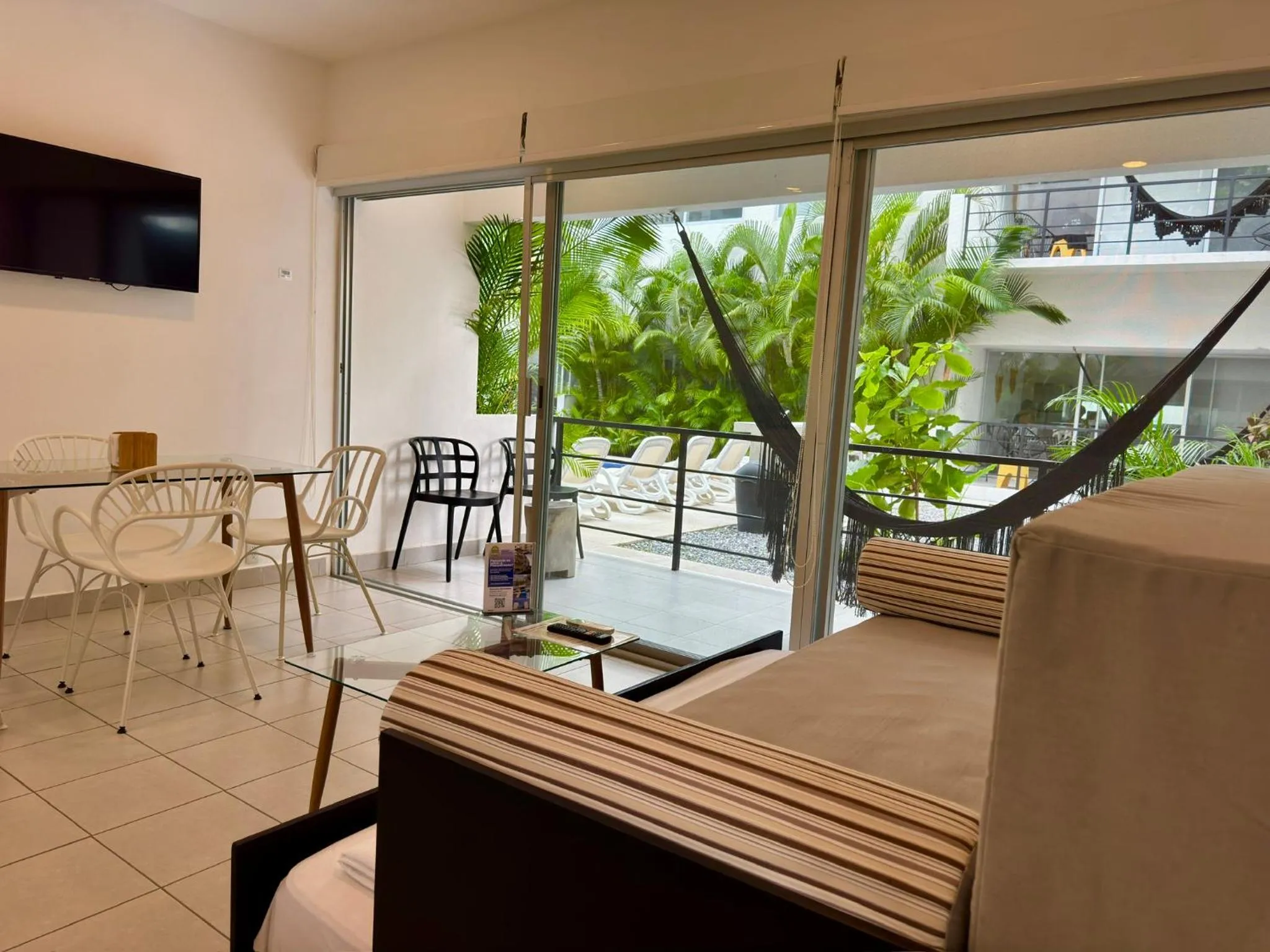 Papaya Condo Acapulco Diamante -Solo Adultos