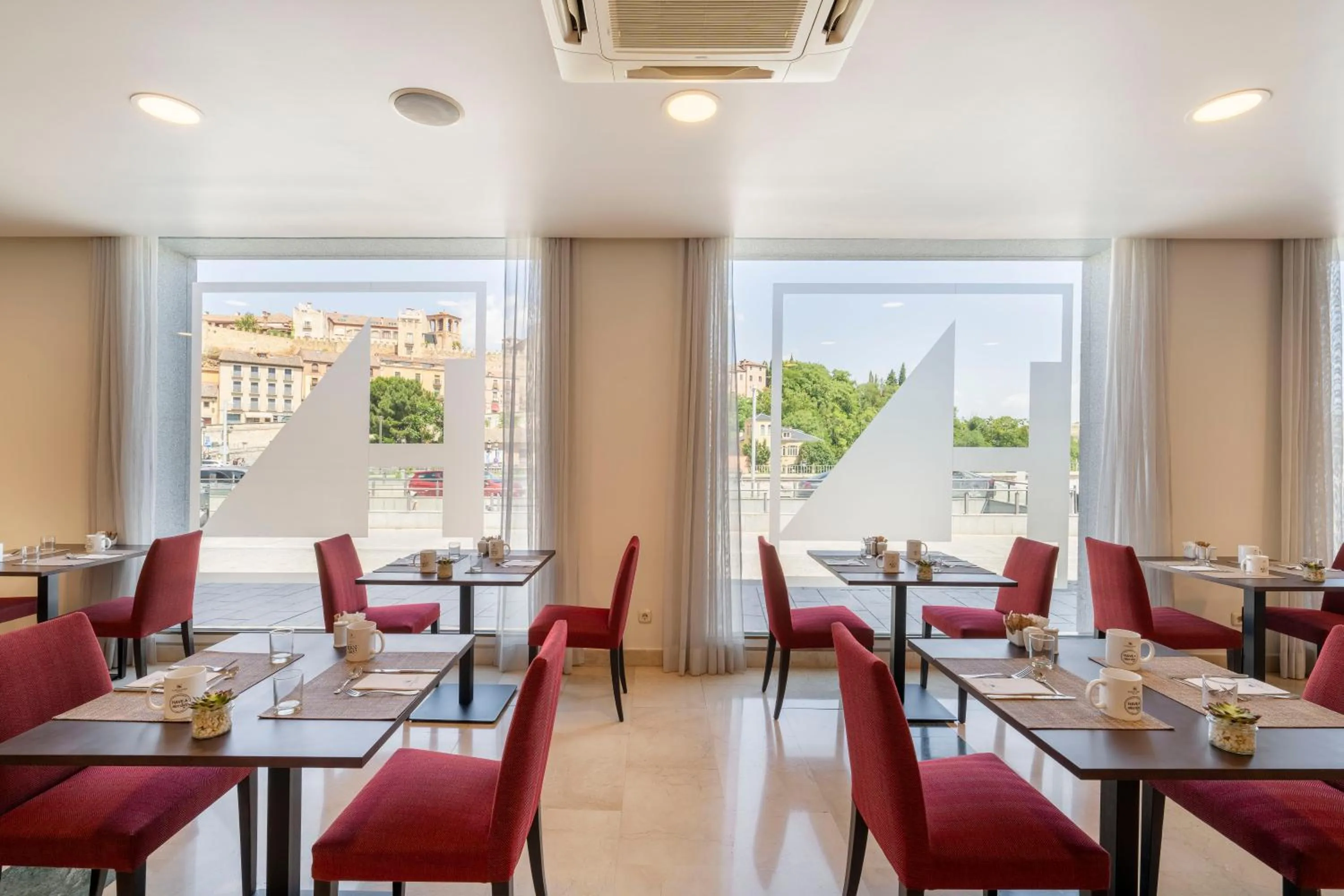 Breakfast in Eurostars Plaza Acueducto