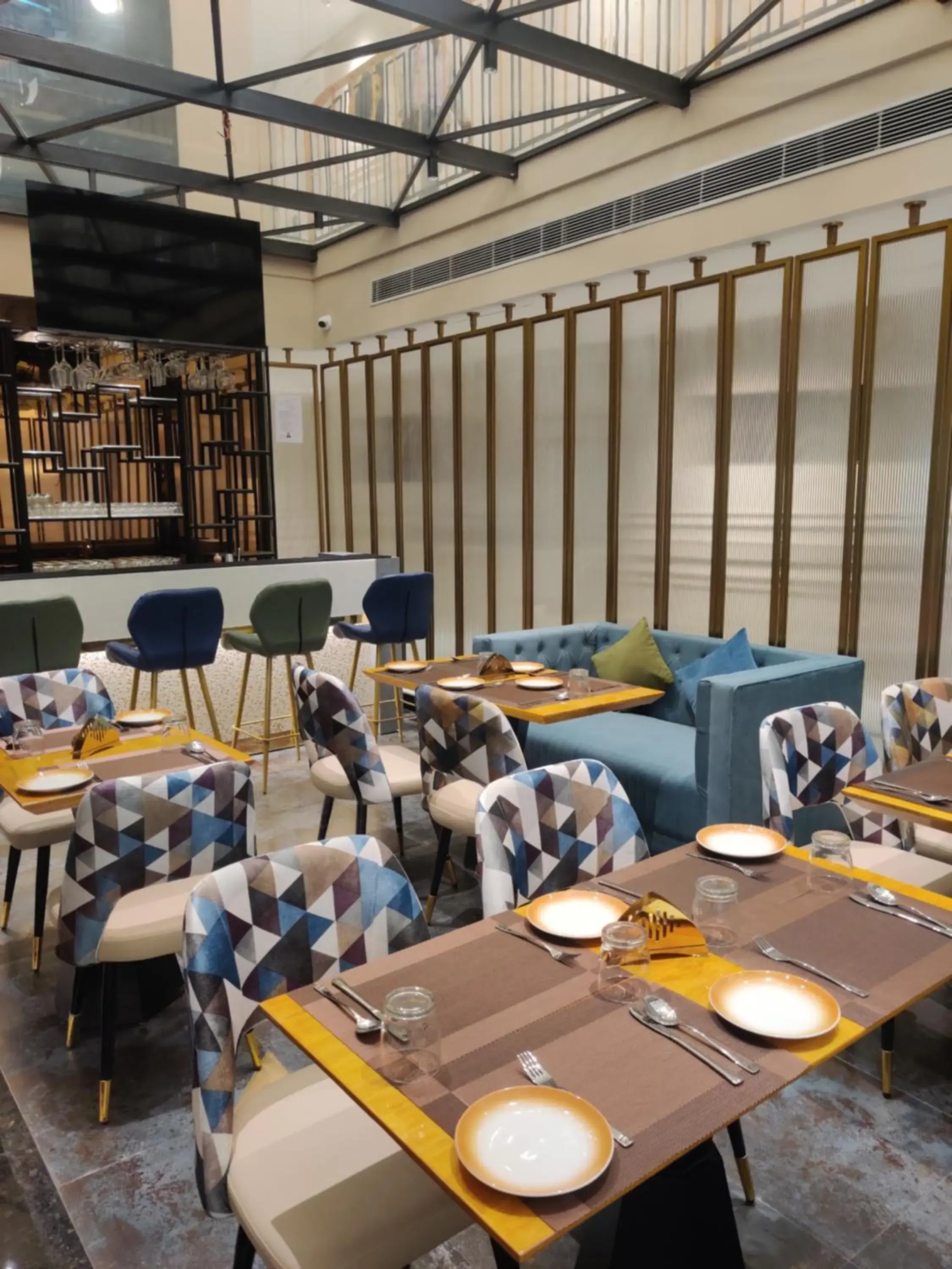 Restaurant/places to eat in Renest Calangute Goa Restaurant/places to eat in Renest Calangute Goa