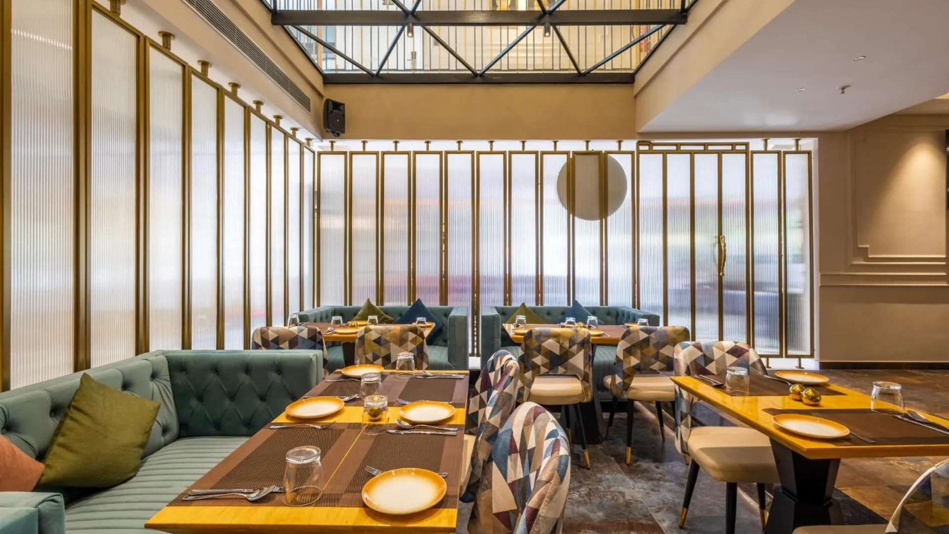 Restaurant/places to eat in Renest Calangute Goa