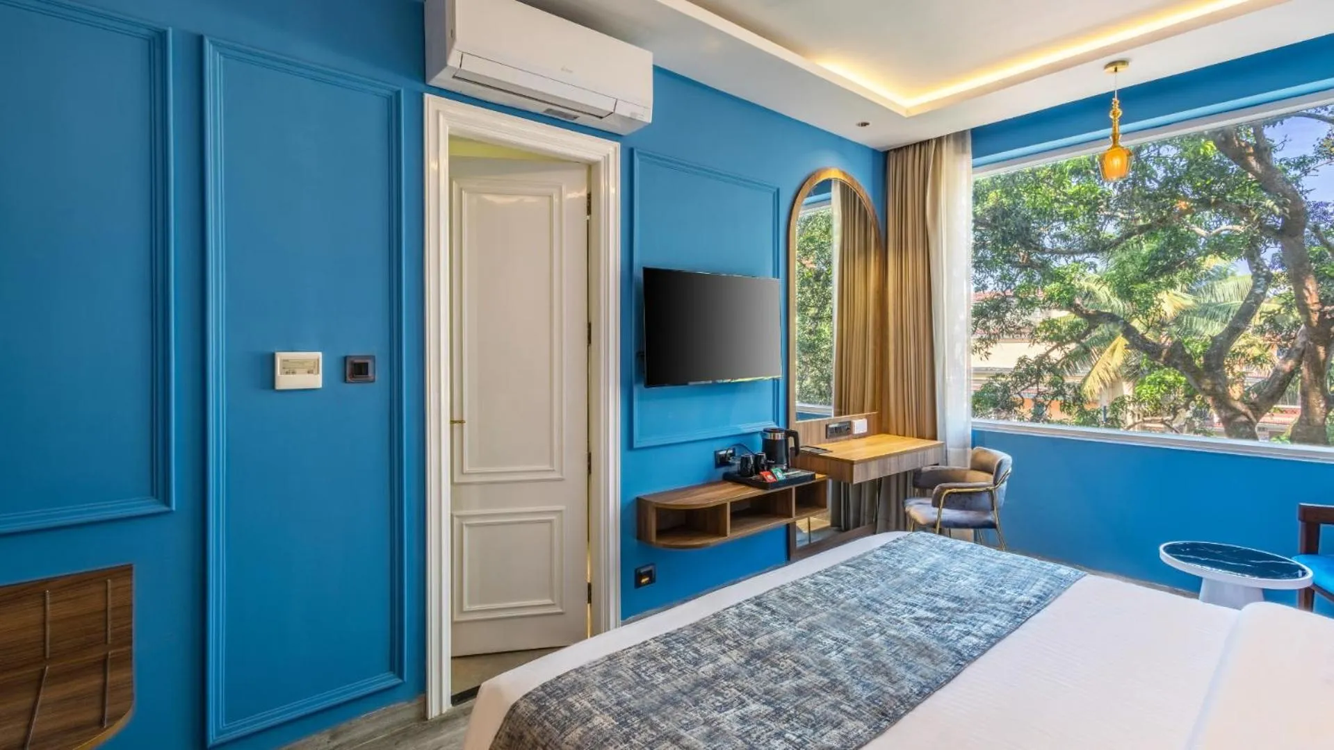 Bedroom, Bed in Renest Calangute Goa