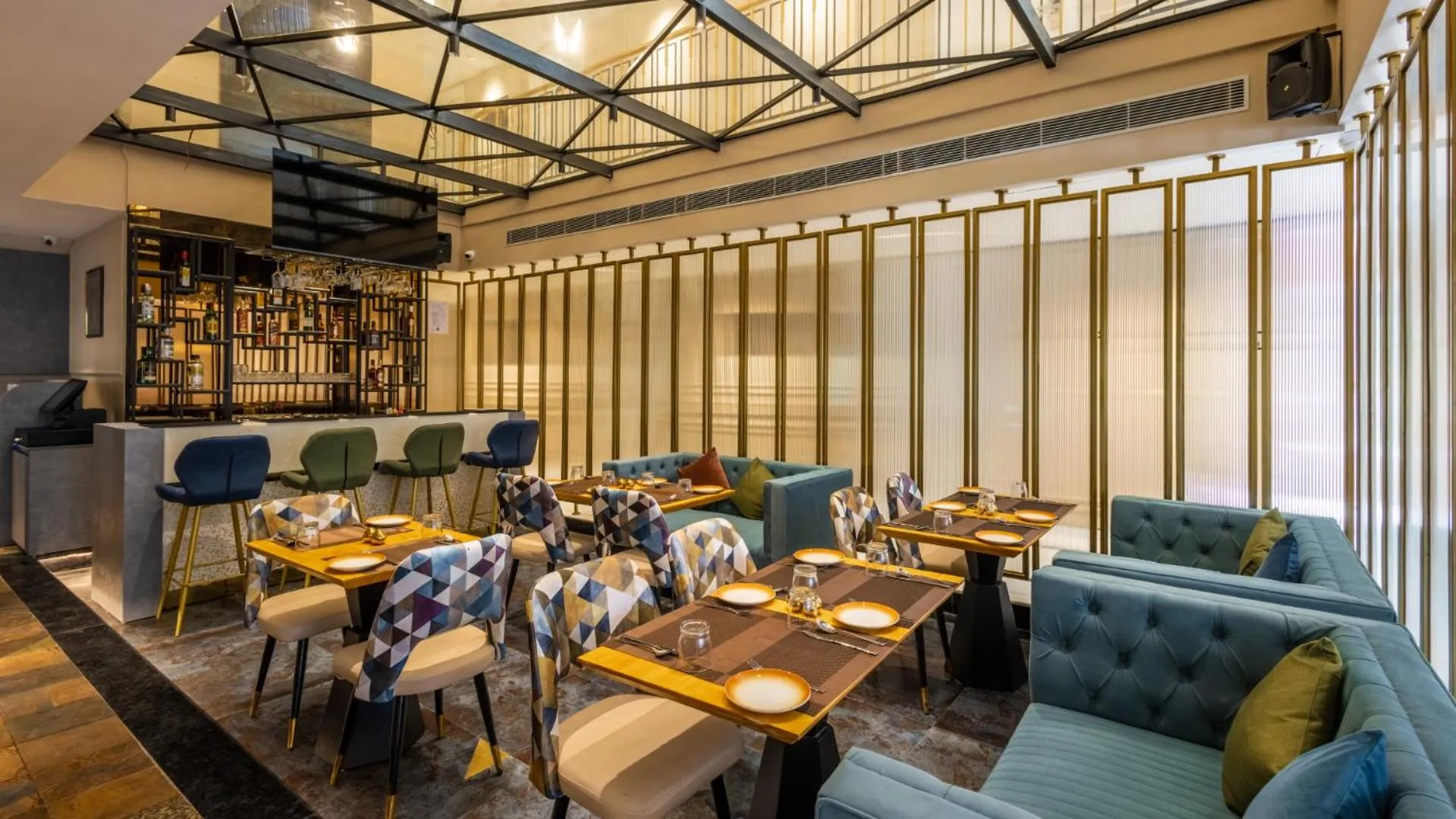 Restaurant/places to eat in Renest Calangute Goa