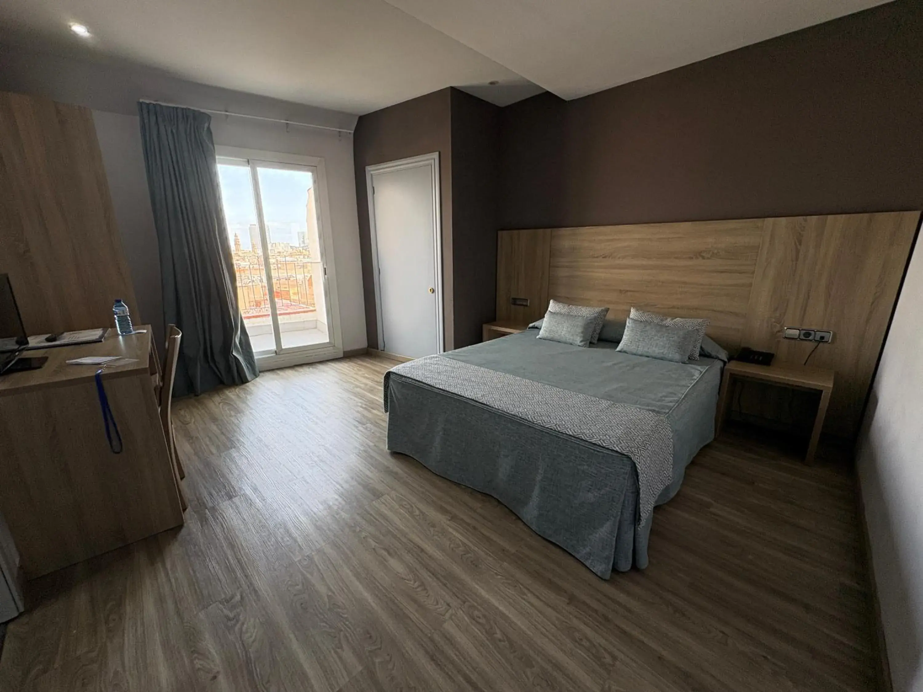 Photo of the whole room, Bed in Ramblas Hotel Photo of the whole room, Bed in Ramblas Hotel