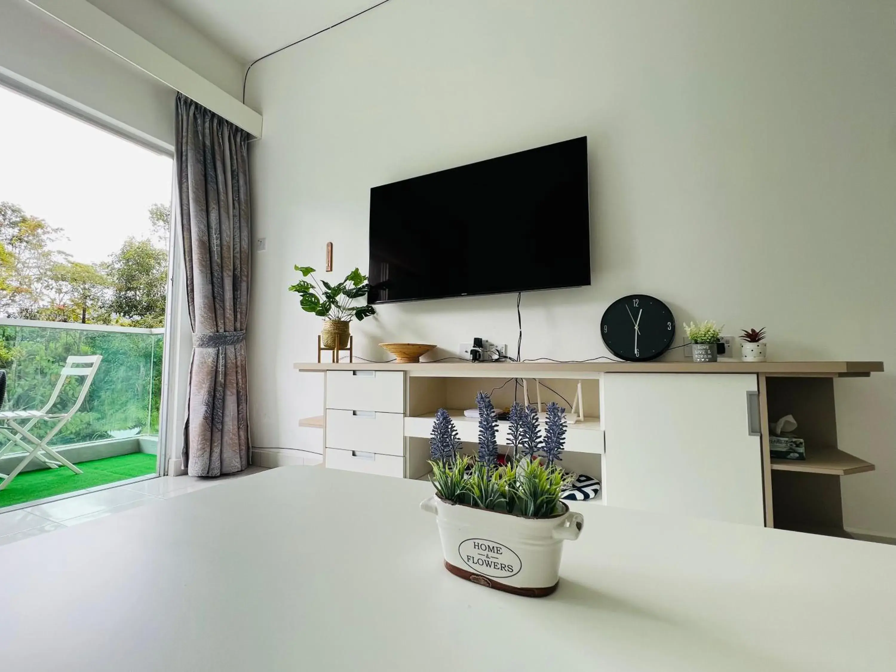 Three-Bedroom Apartment in Cozystay @ The Quintet, Cameron Three-Bedroom Apartment in Cozystay @ The Quintet, Cameron