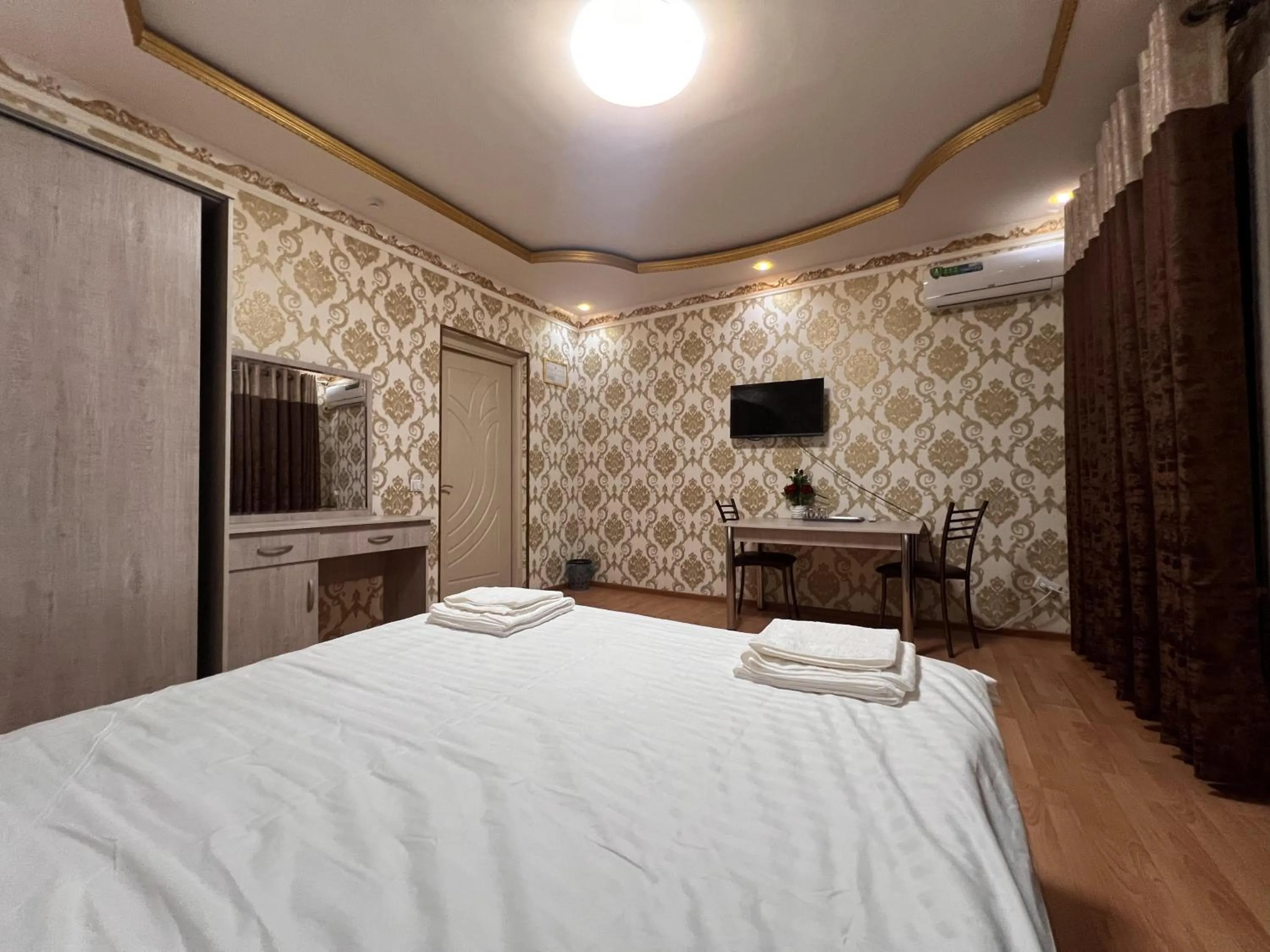 Bed in Diyora Hostel