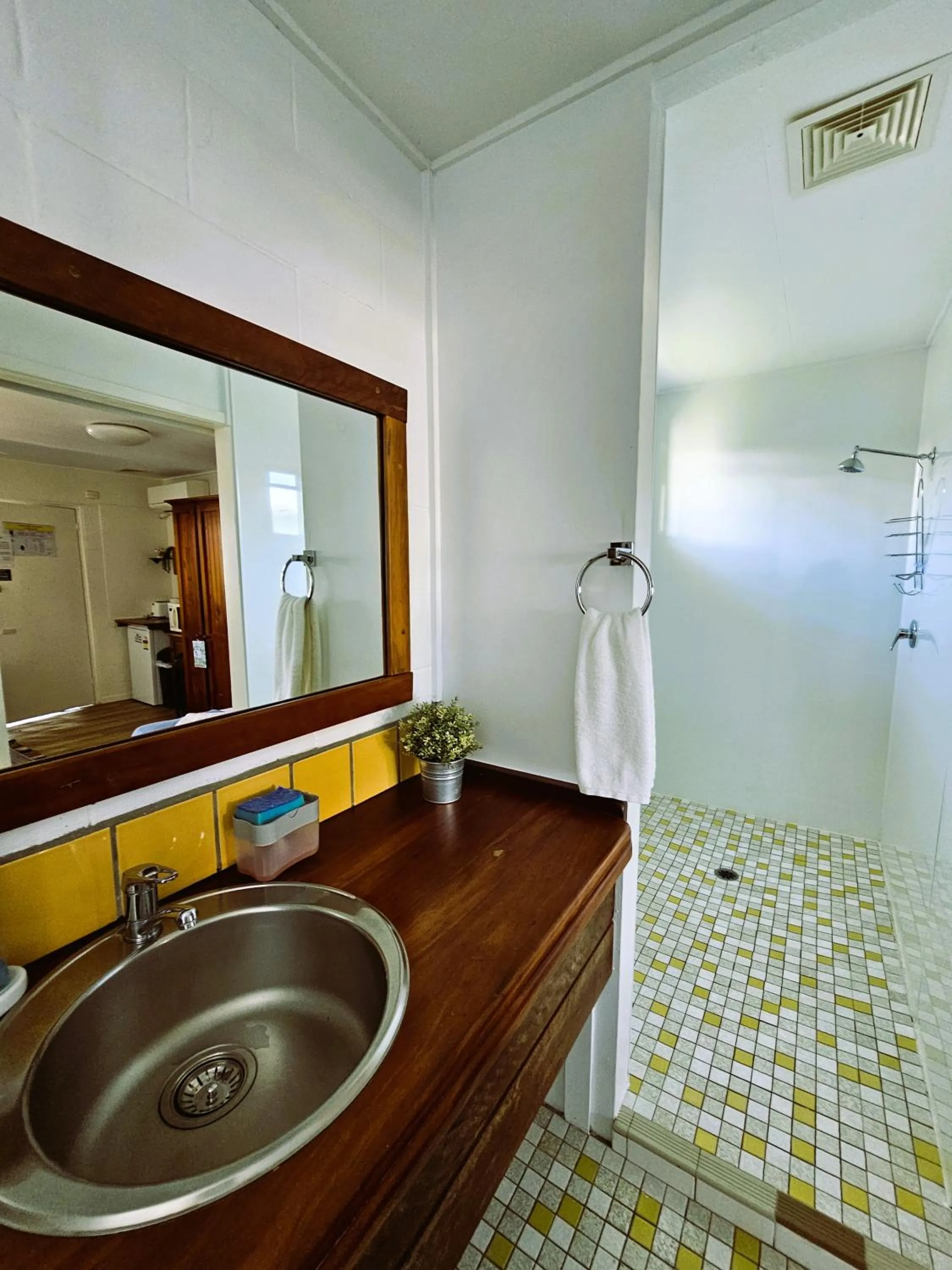 Bathroom in Kilcoy Motel