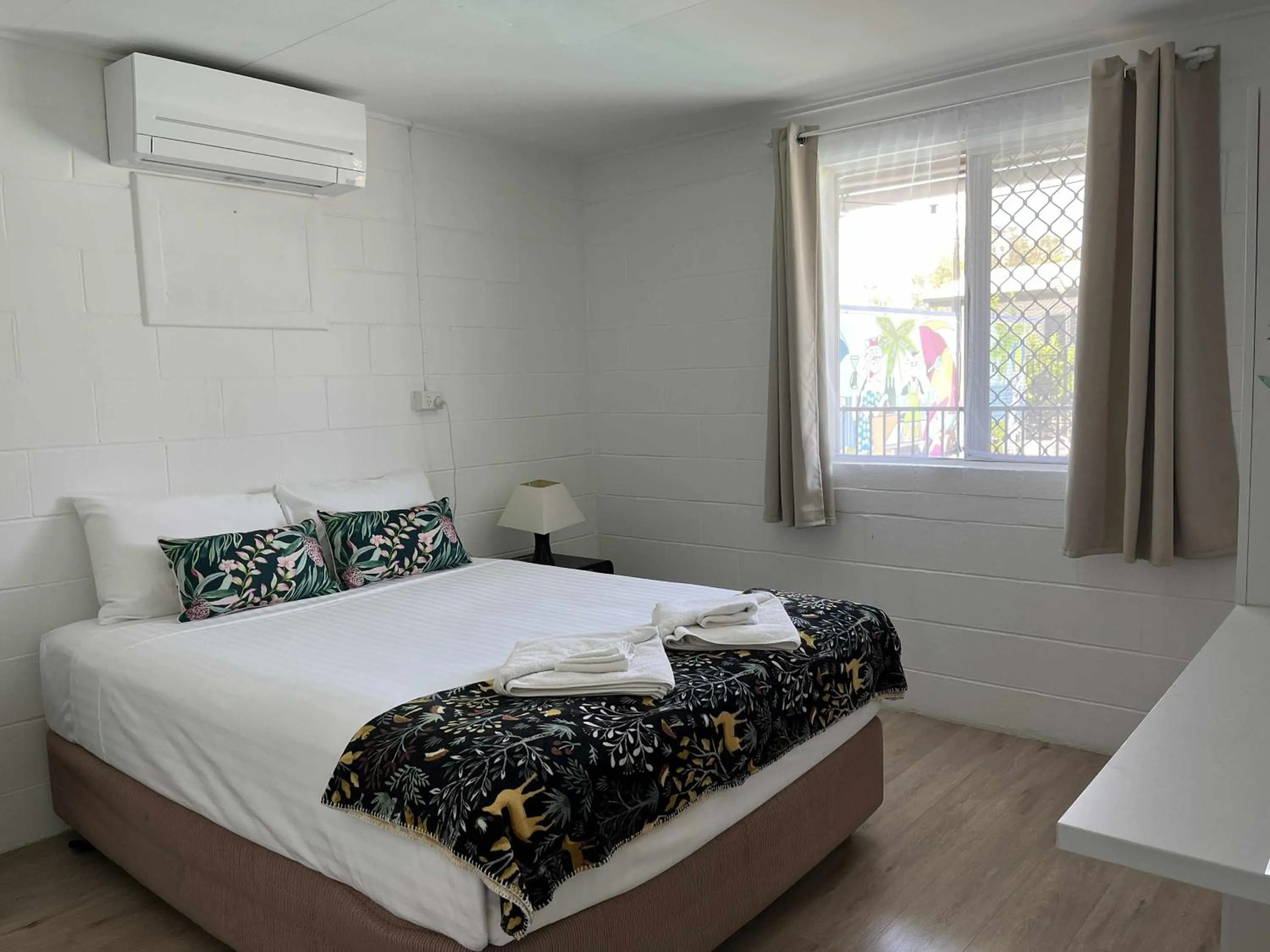Bedroom, Bed in Kilcoy Motel