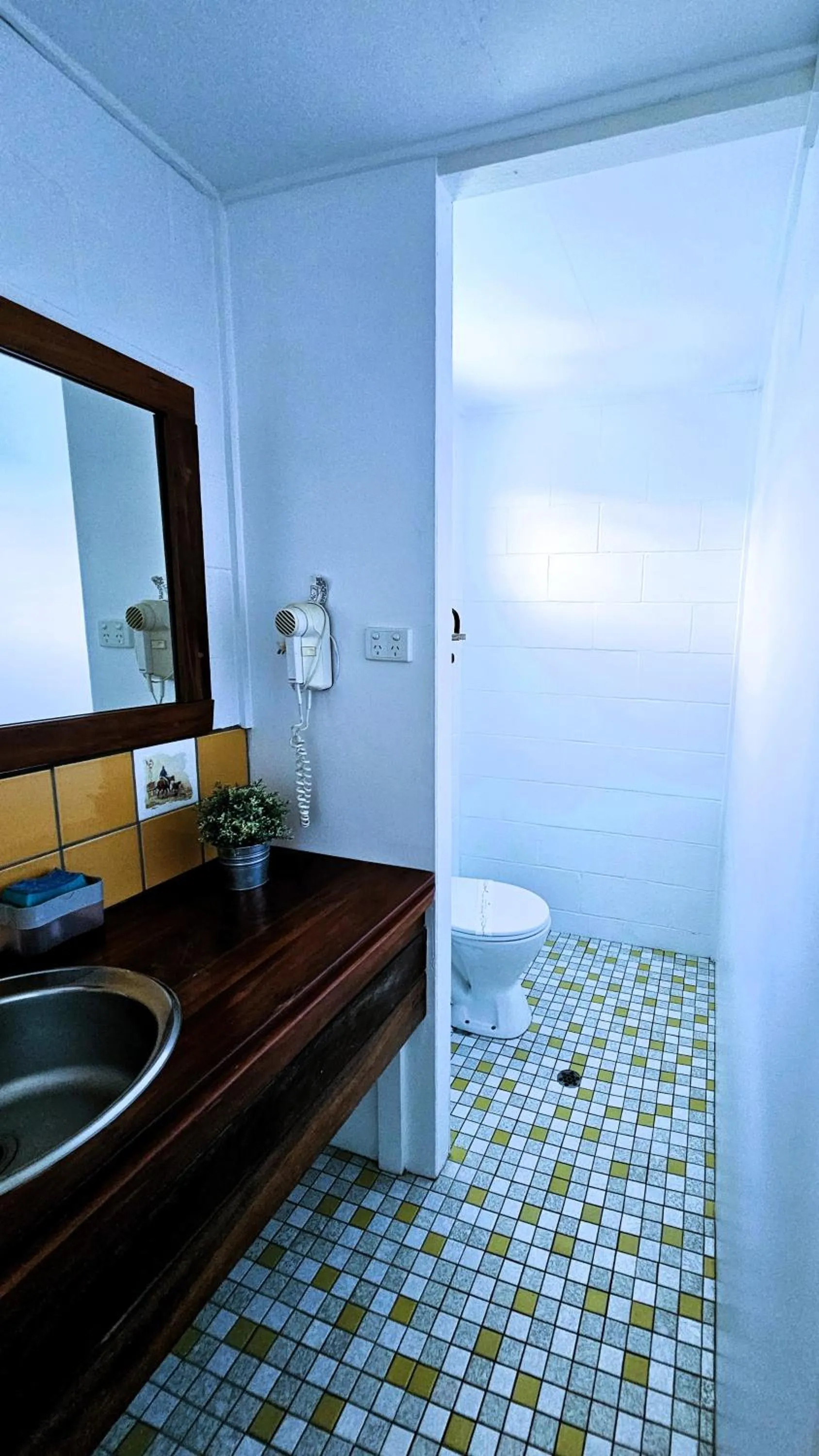 Toilet in Kilcoy Motel