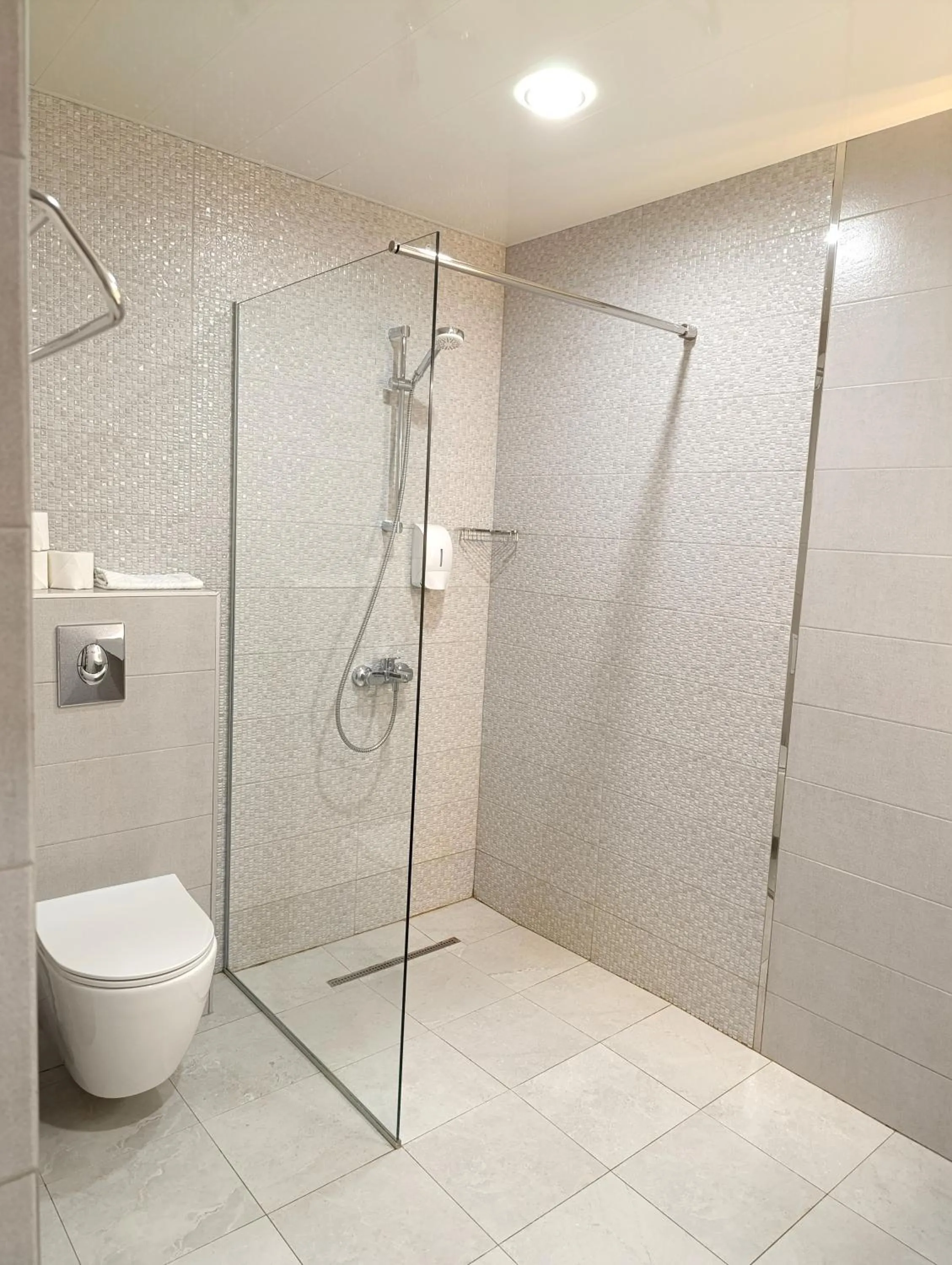 Shower in Lime House, Kyustendil