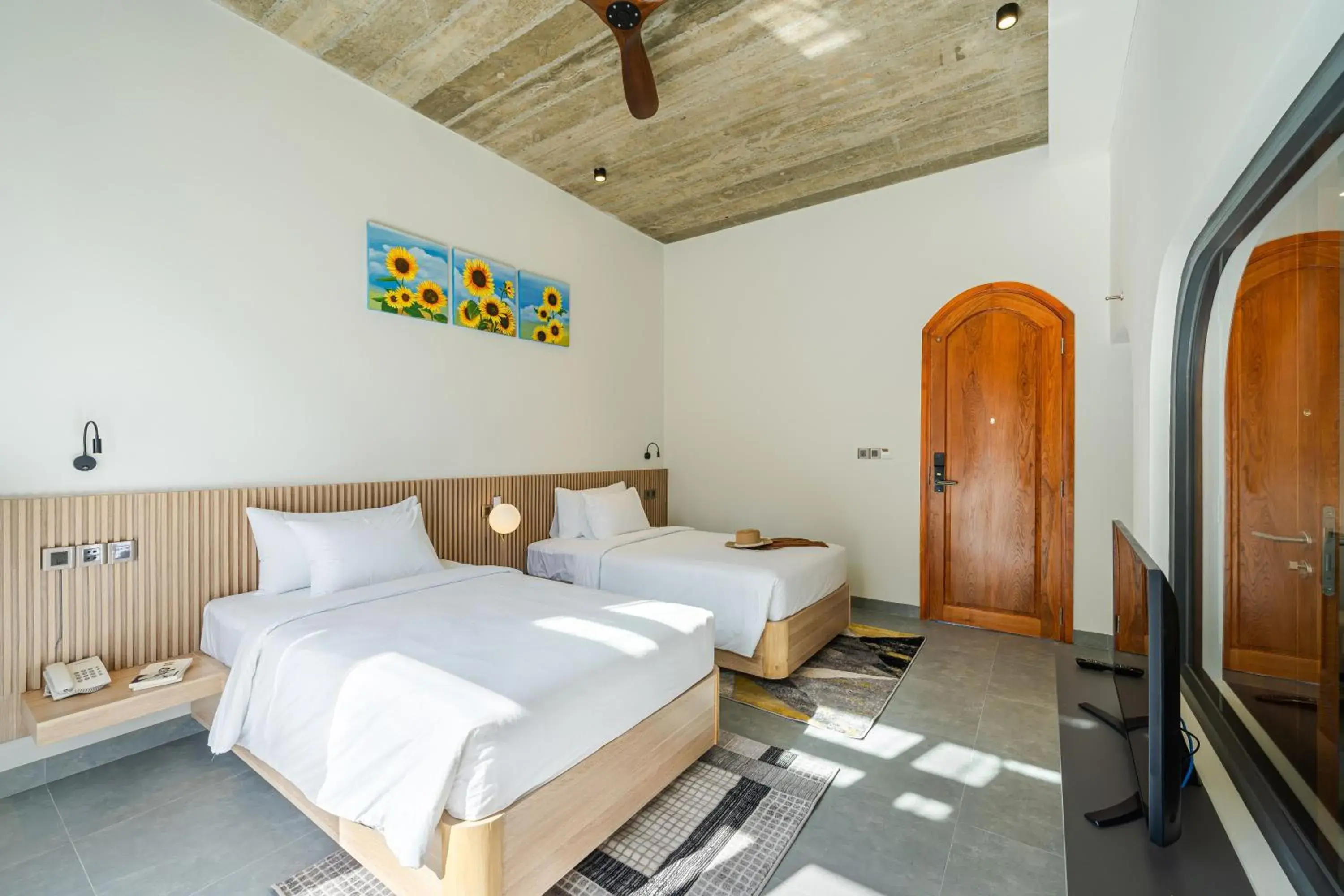 Twin Room with Mountain View in Tournesol Villa Dalat Twin Room with Mountain View in Tournesol Villa Dalat
