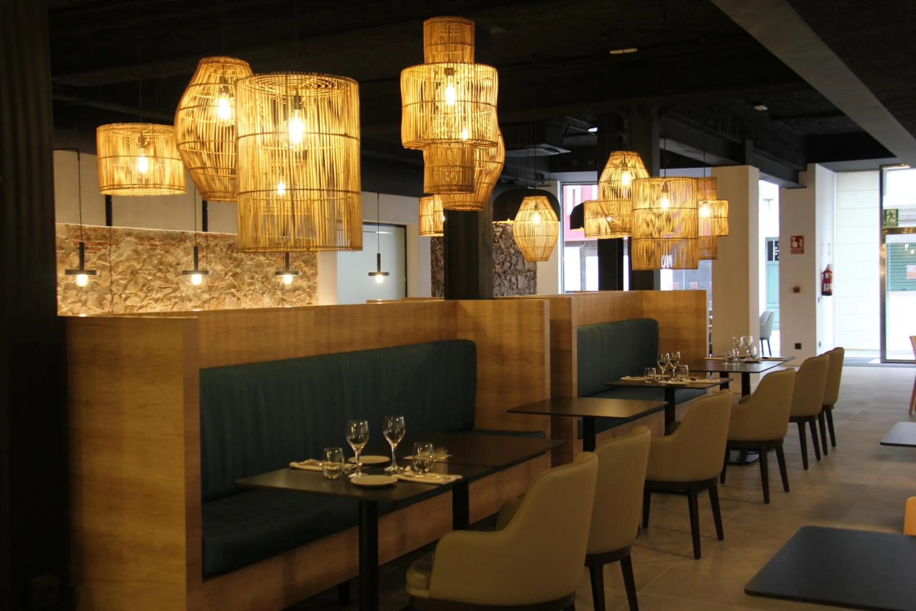 Restaurant/places to eat in Hotel Delfín 4 Sup