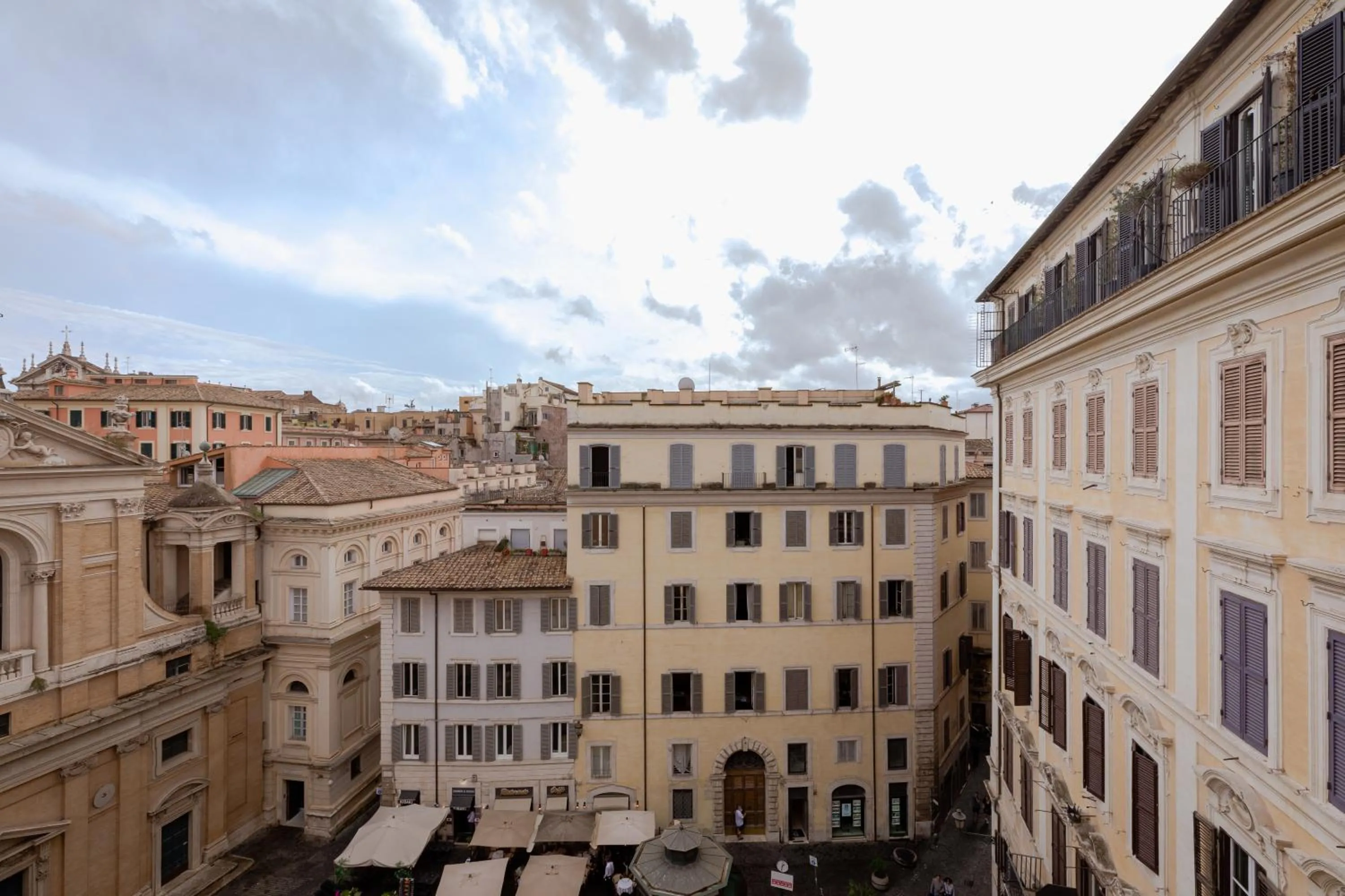 City view in Torre Capranica