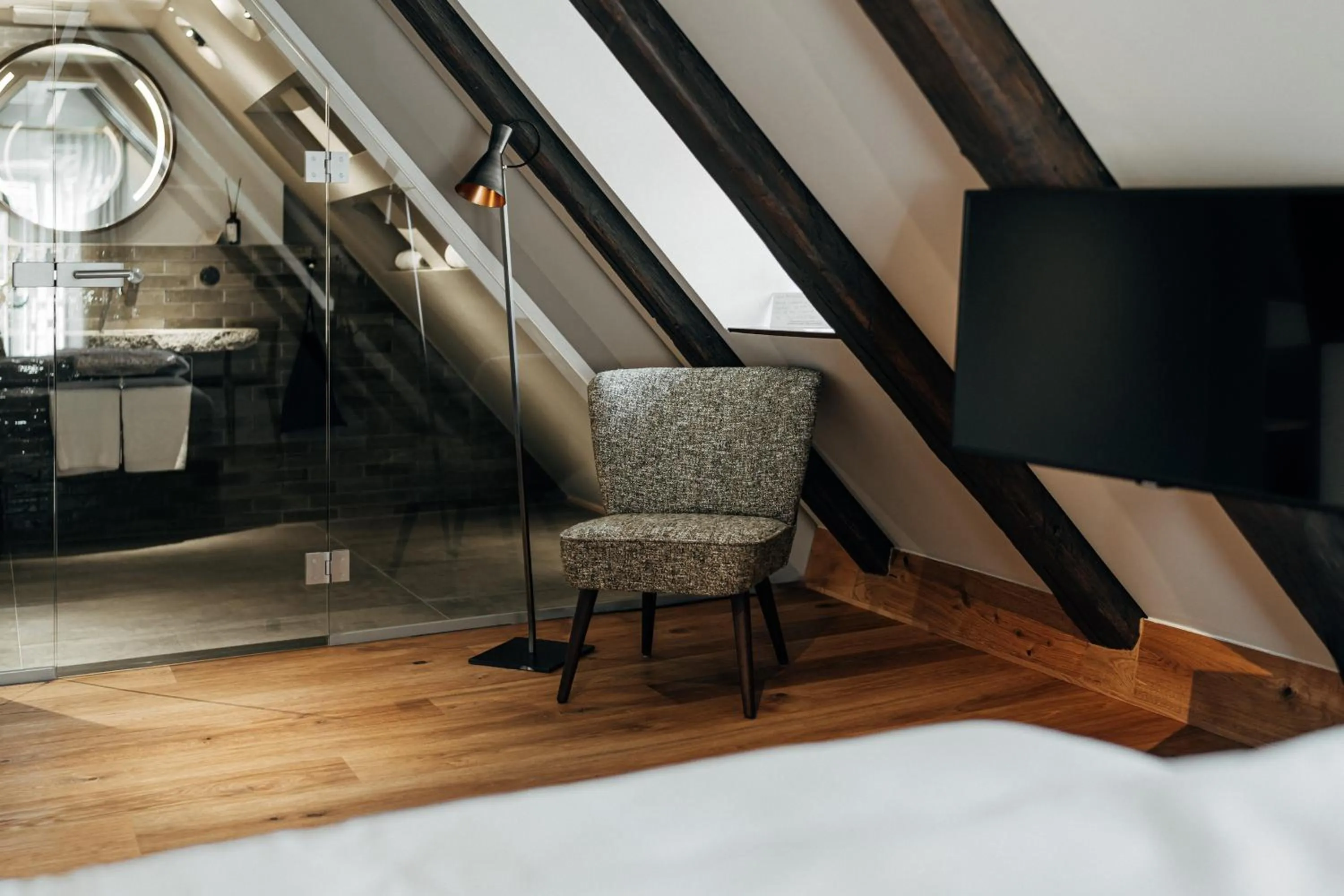 Seating area, Bed in Bootshaus Amberg