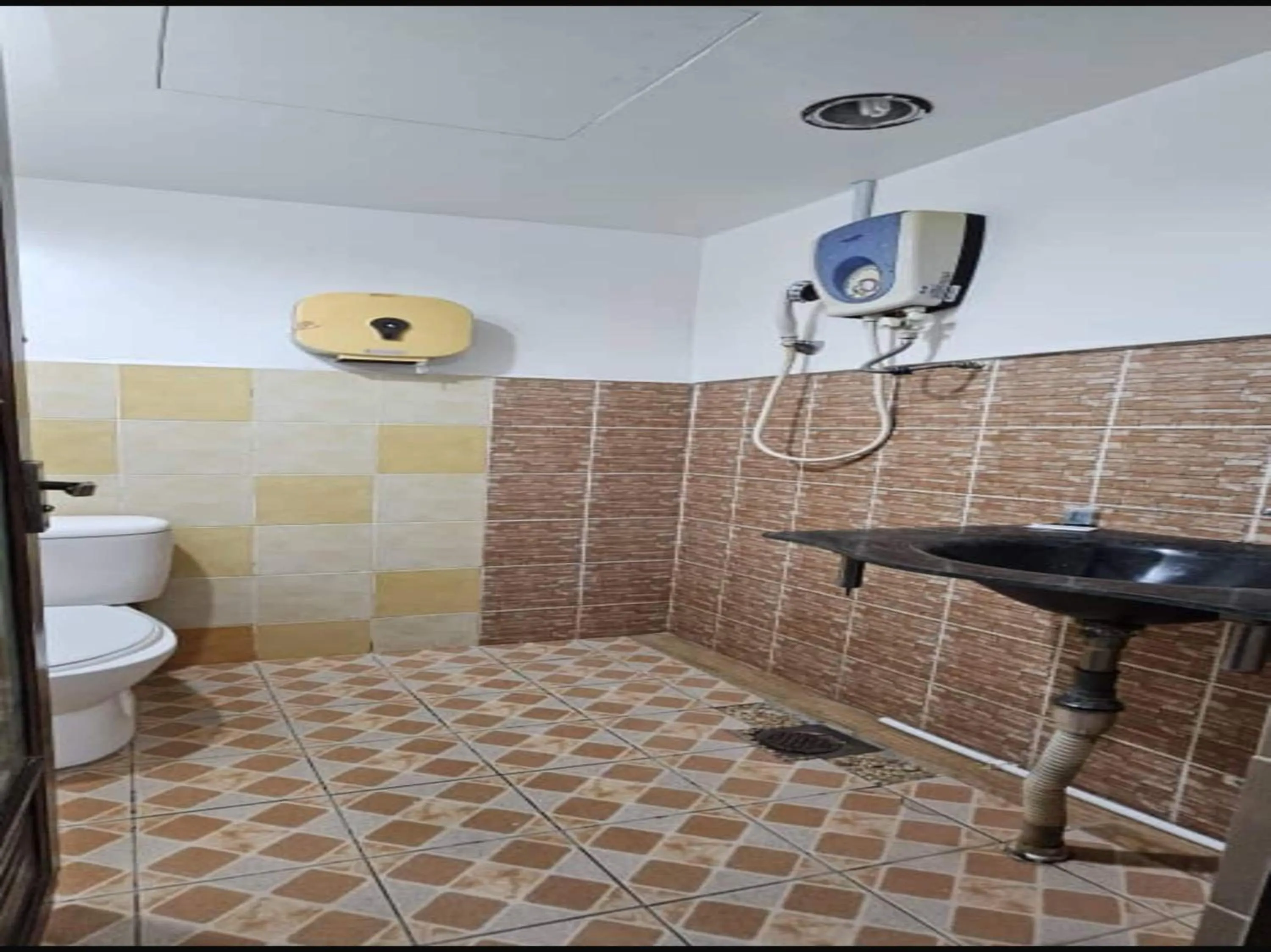 Bathroom in Hotel O Sianglory Inn