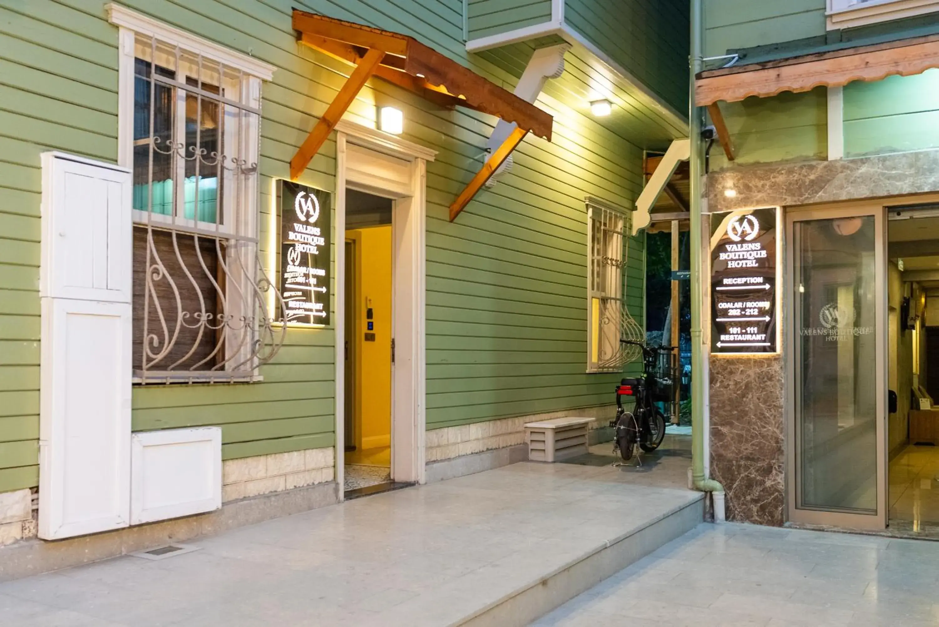 Facade/entrance in Valens Boutique Hotel Facade/entrance in Valens Boutique Hotel