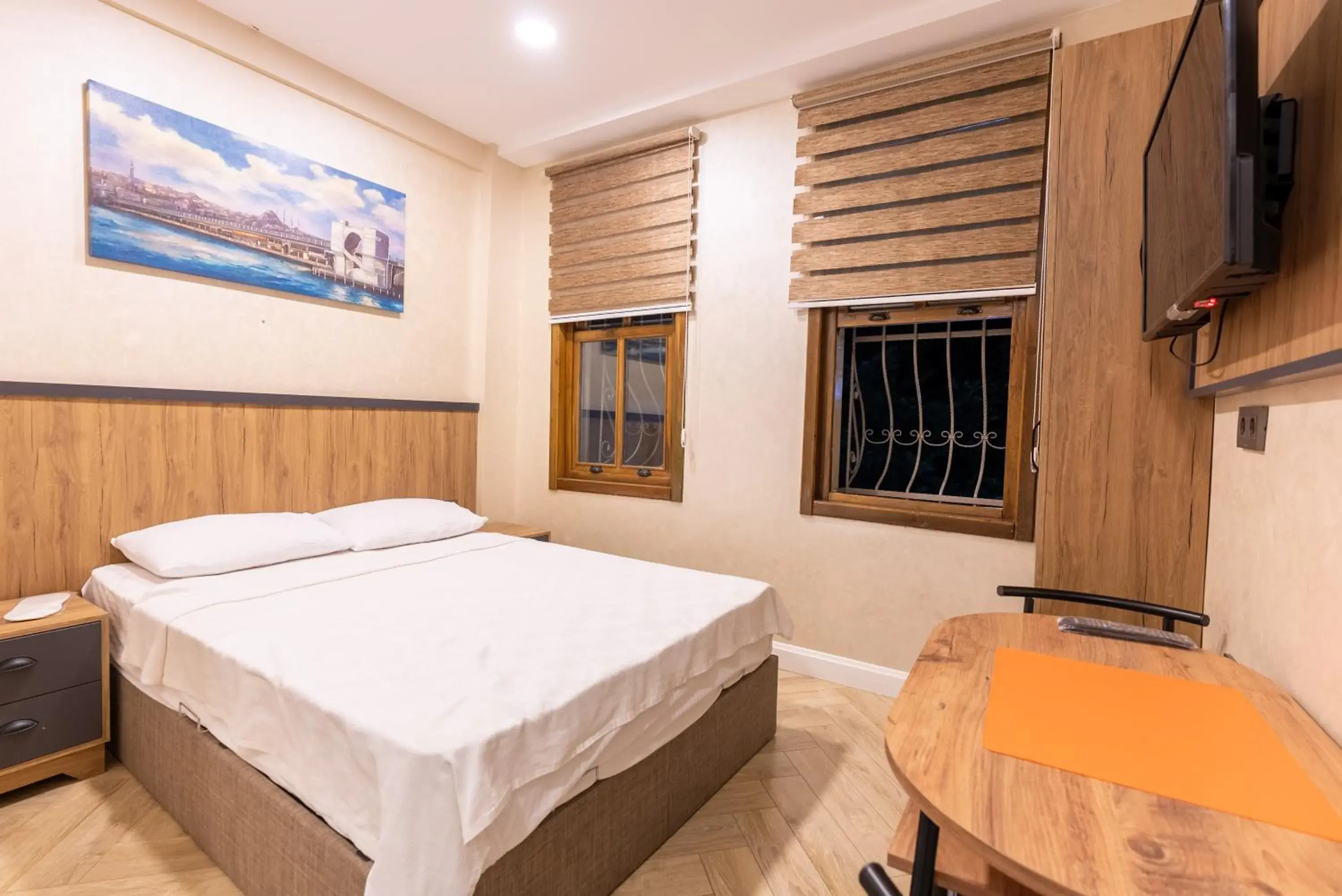 Communal lounge/ TV room, Bed in Valens Boutique Hotel Communal lounge/ TV room, Bed in Valens Boutique Hotel