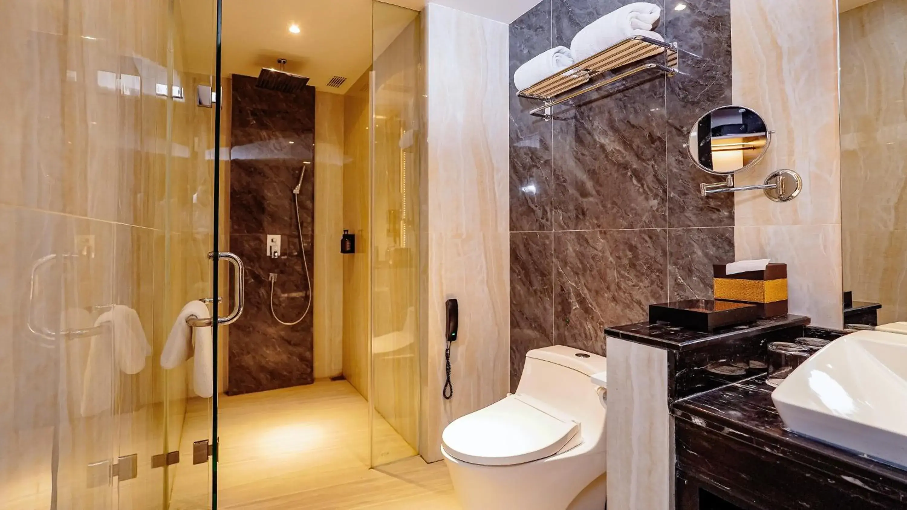 Deluxe King Room in FUGO Hotel Samarinda Deluxe King Room in FUGO Hotel Samarinda