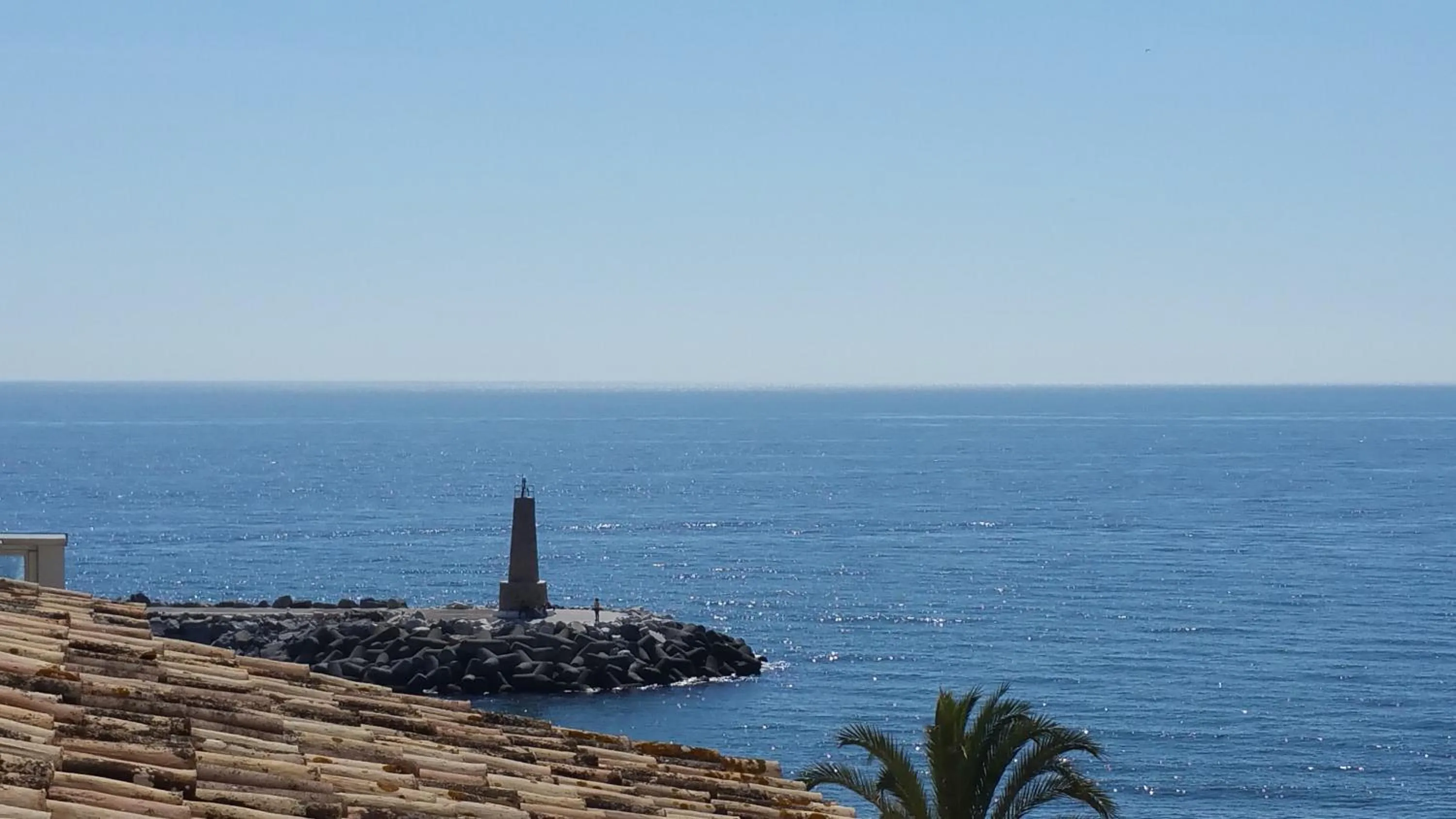 Sea view in Park Plaza Suites Apartamentos