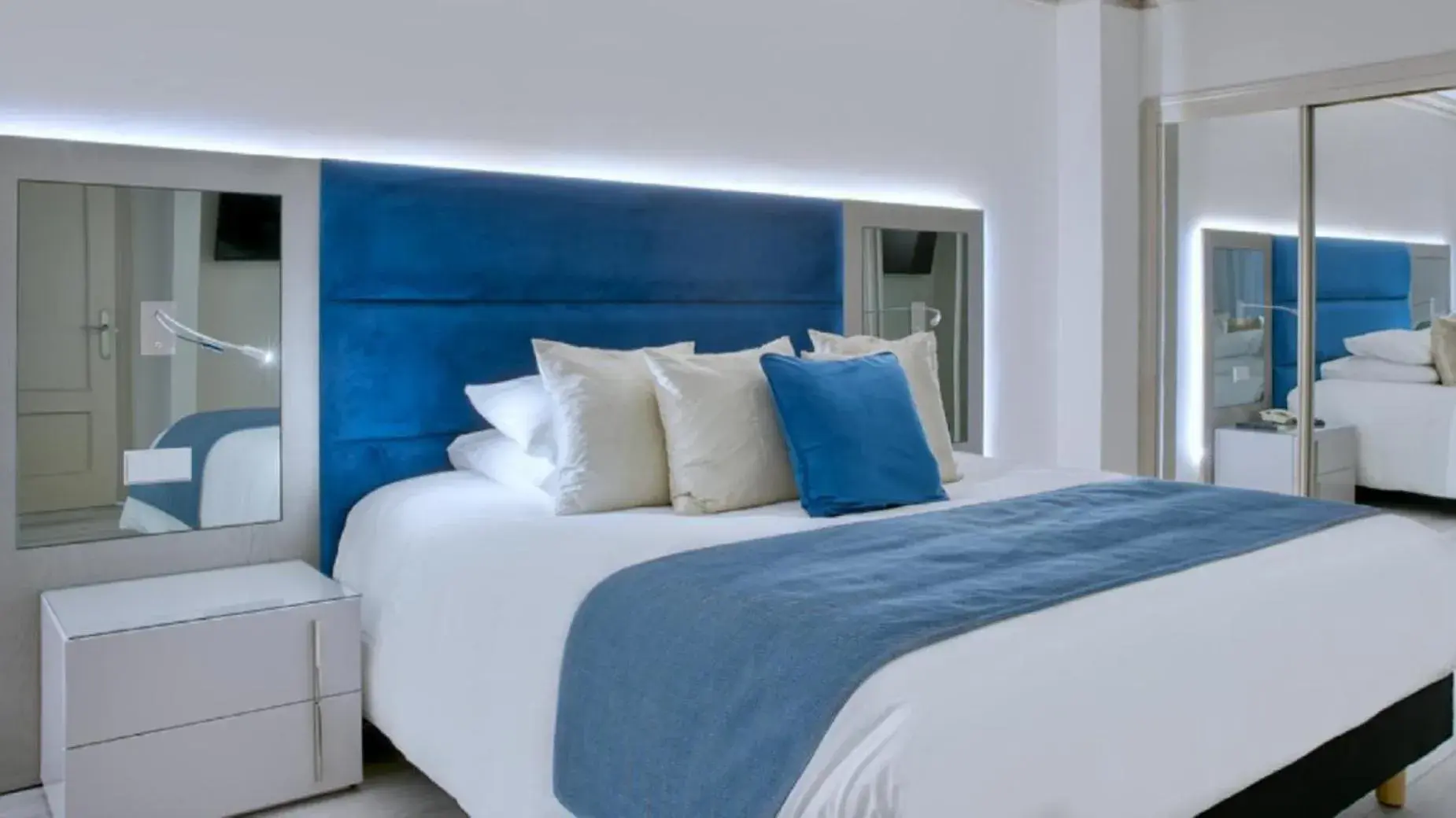 Bed in Boutique Hotel B51 Bed in Boutique Hotel B51