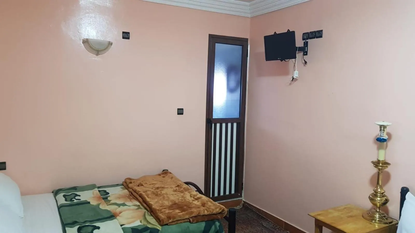 Bed in Hôtel Restaurant BOUGAFER