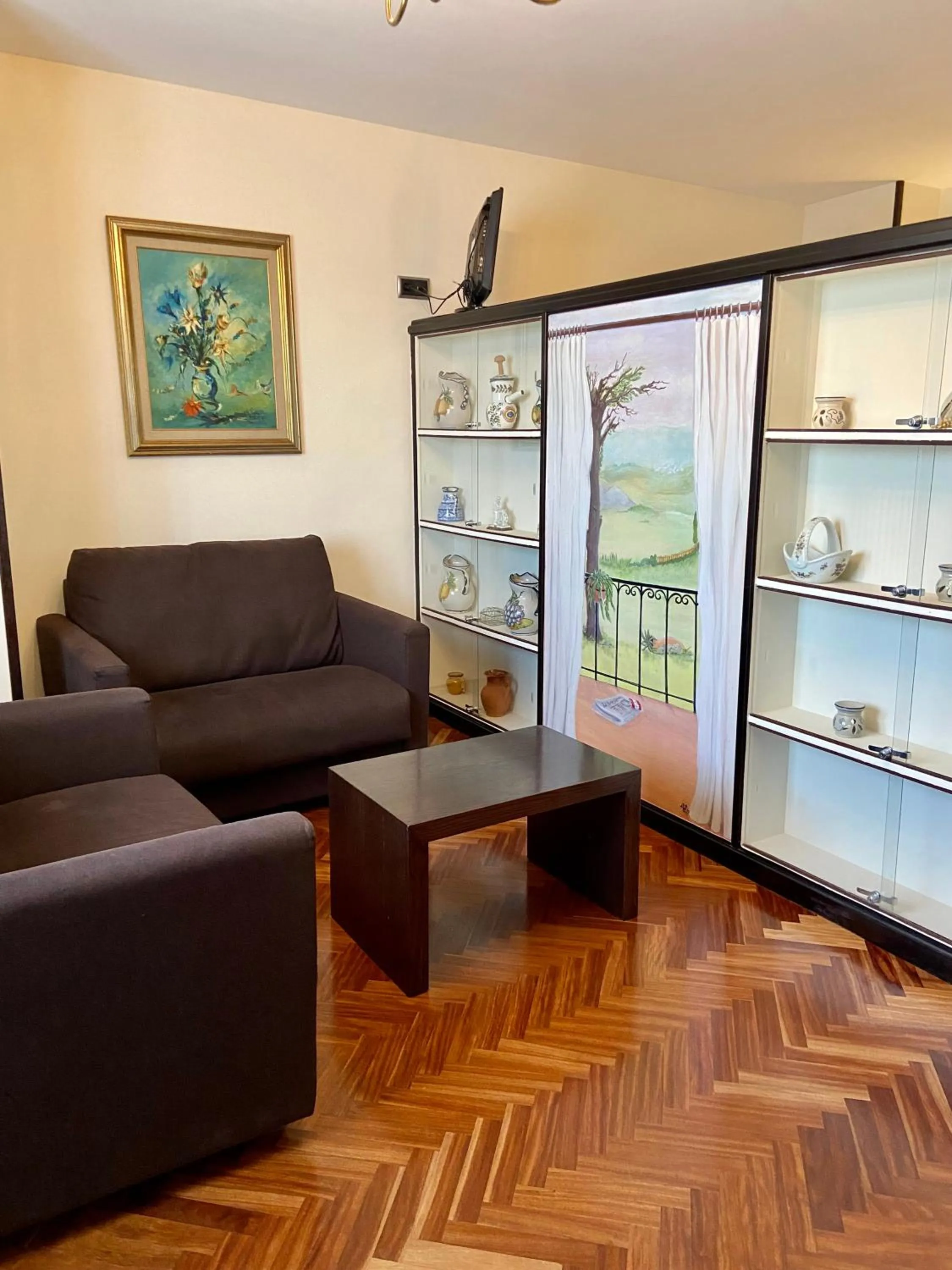 Seating area in Hotel La Arquera