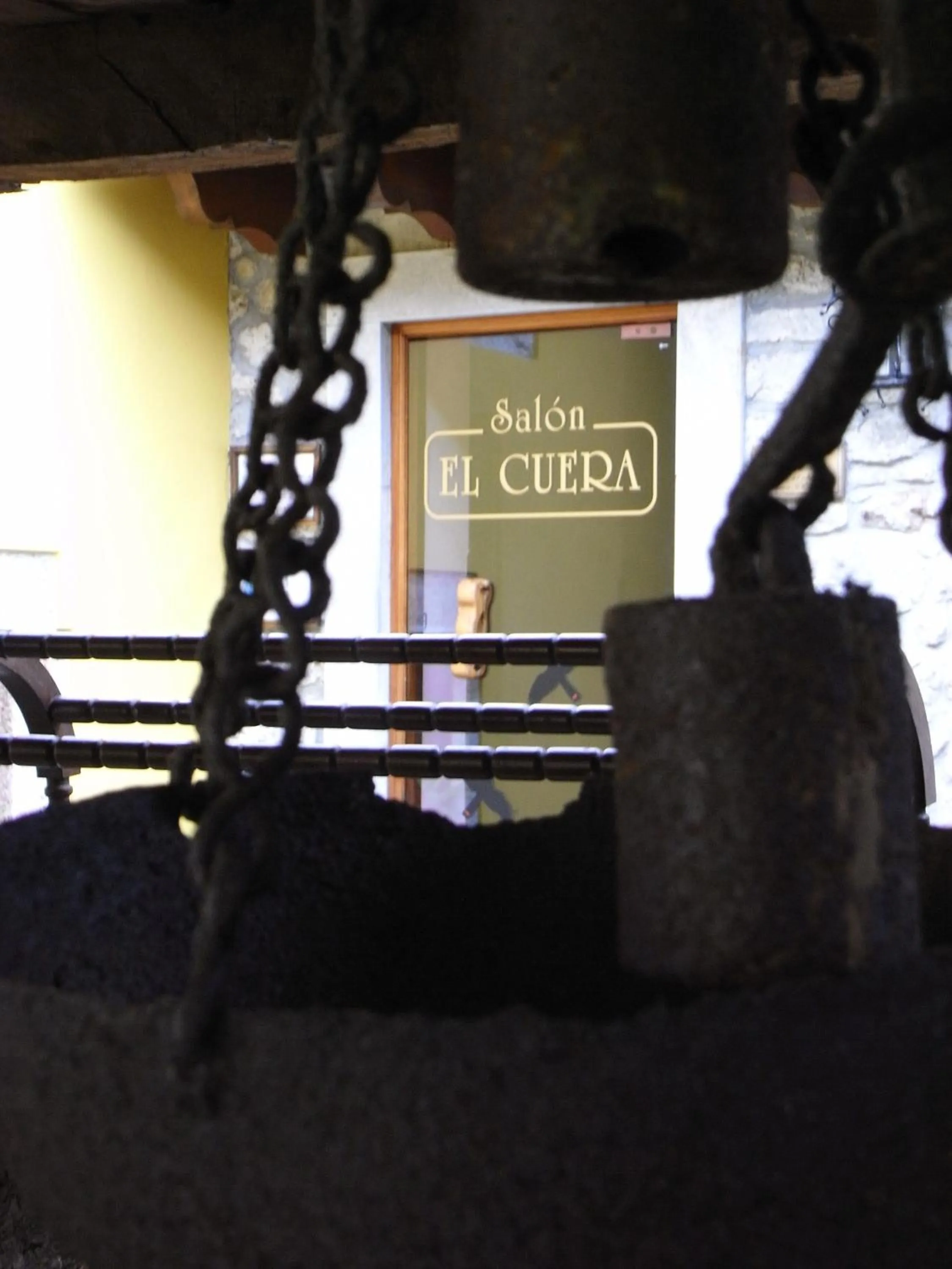 Lounge or bar in Hotel La Arquera