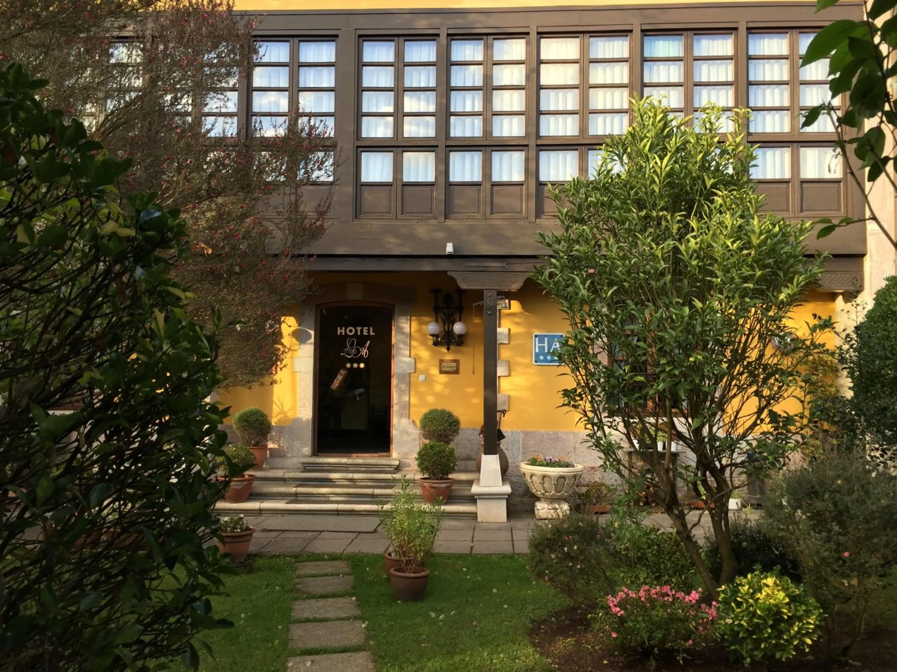 Facade/entrance in Hotel La Arquera