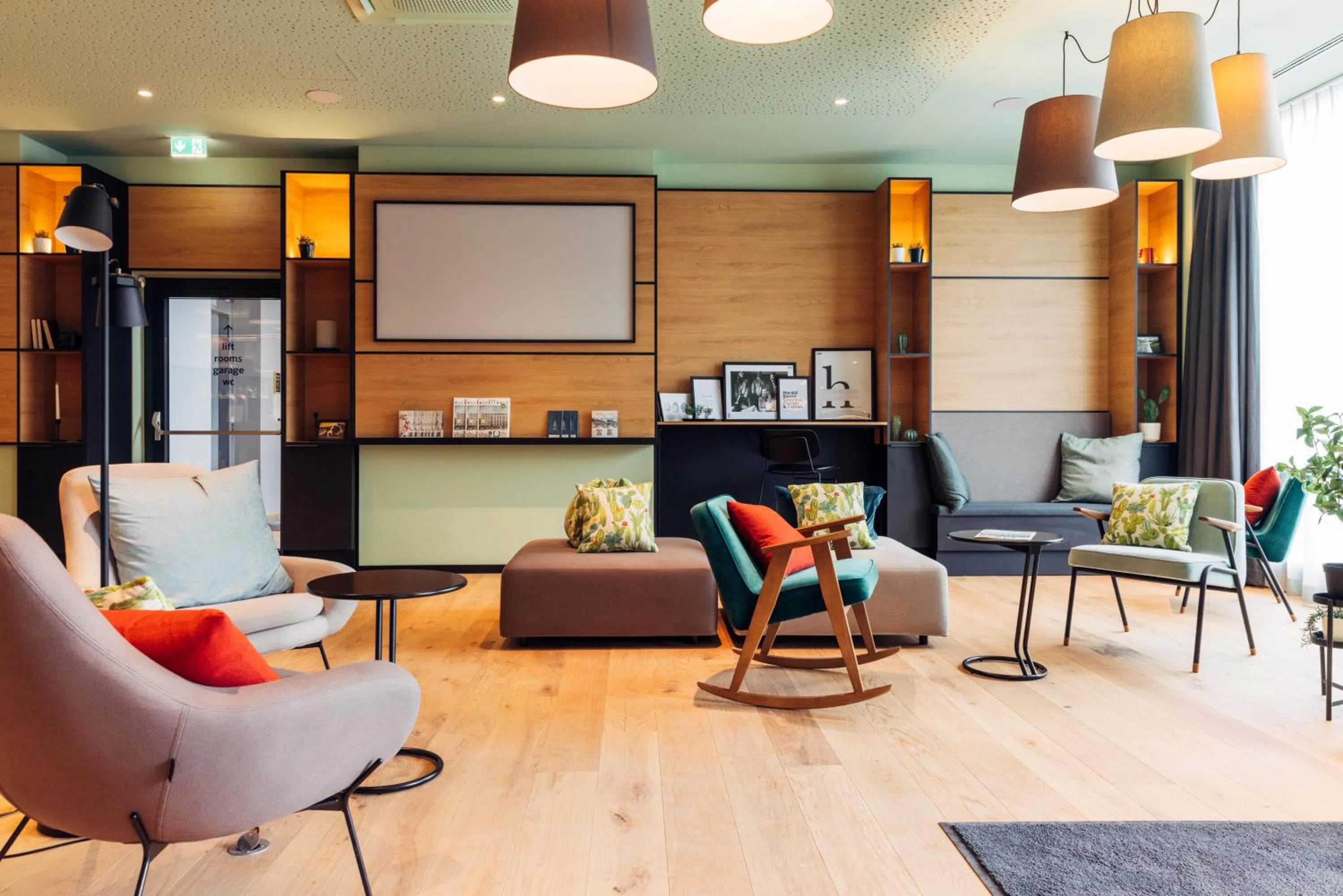 Living room in harry's home Villach hotel & apartments