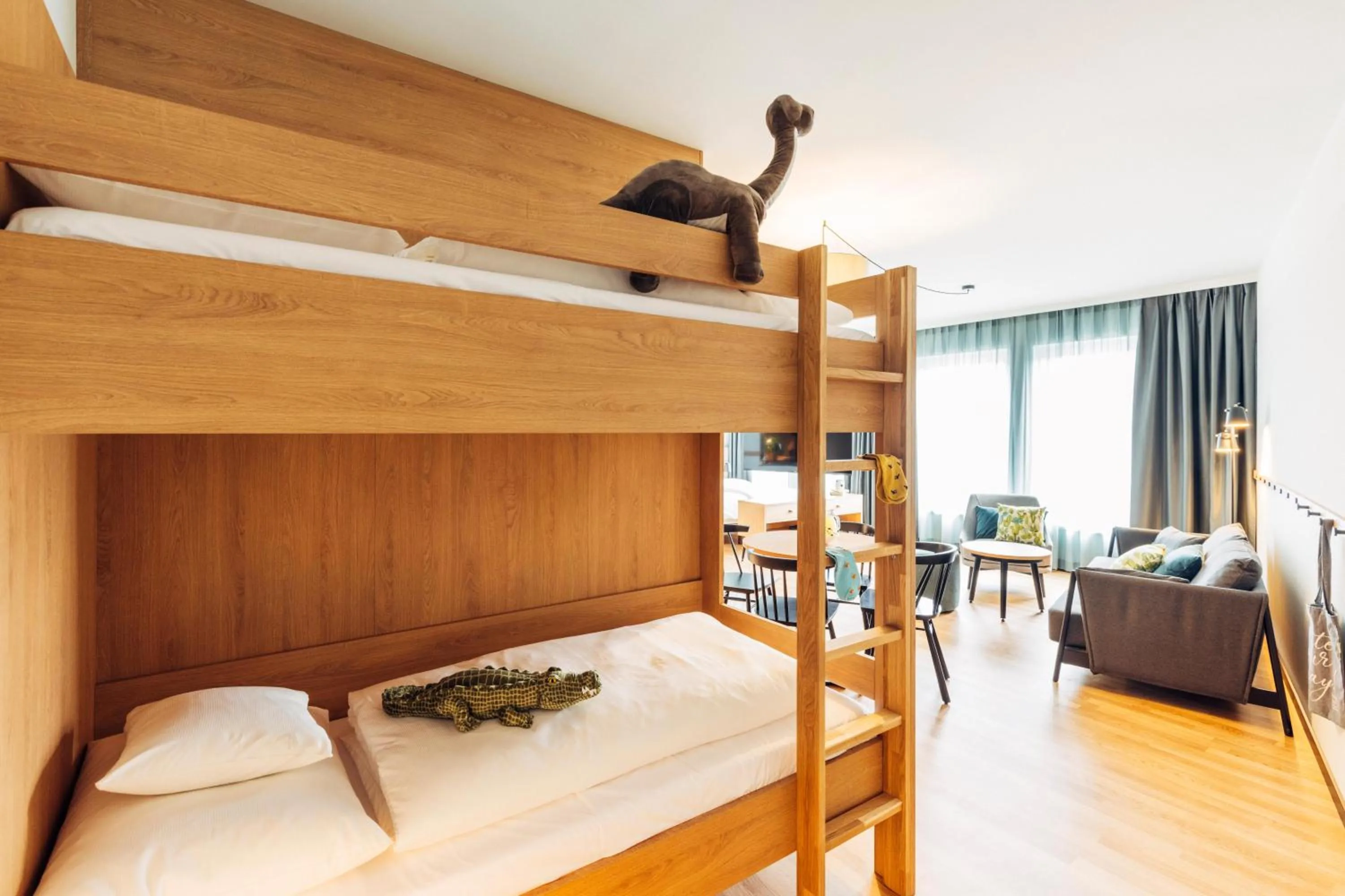 Photo of the whole room, Bed in harry's home Villach hotel & apartments