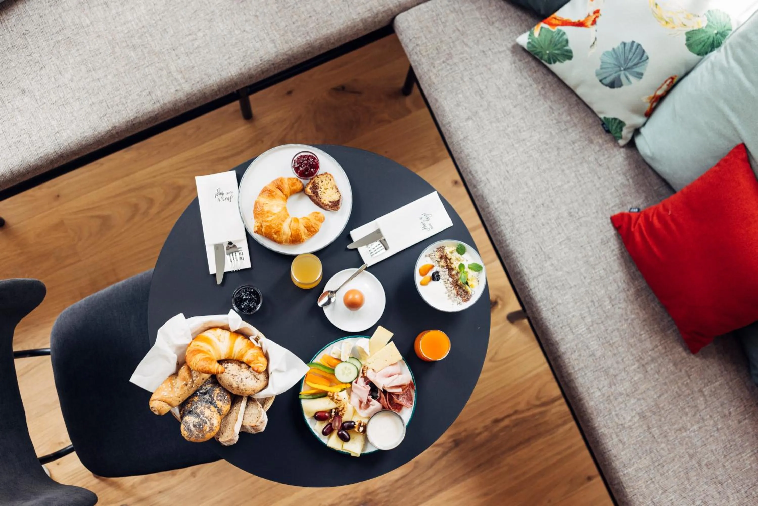 Breakfast in harry's home Villach hotel & apartments