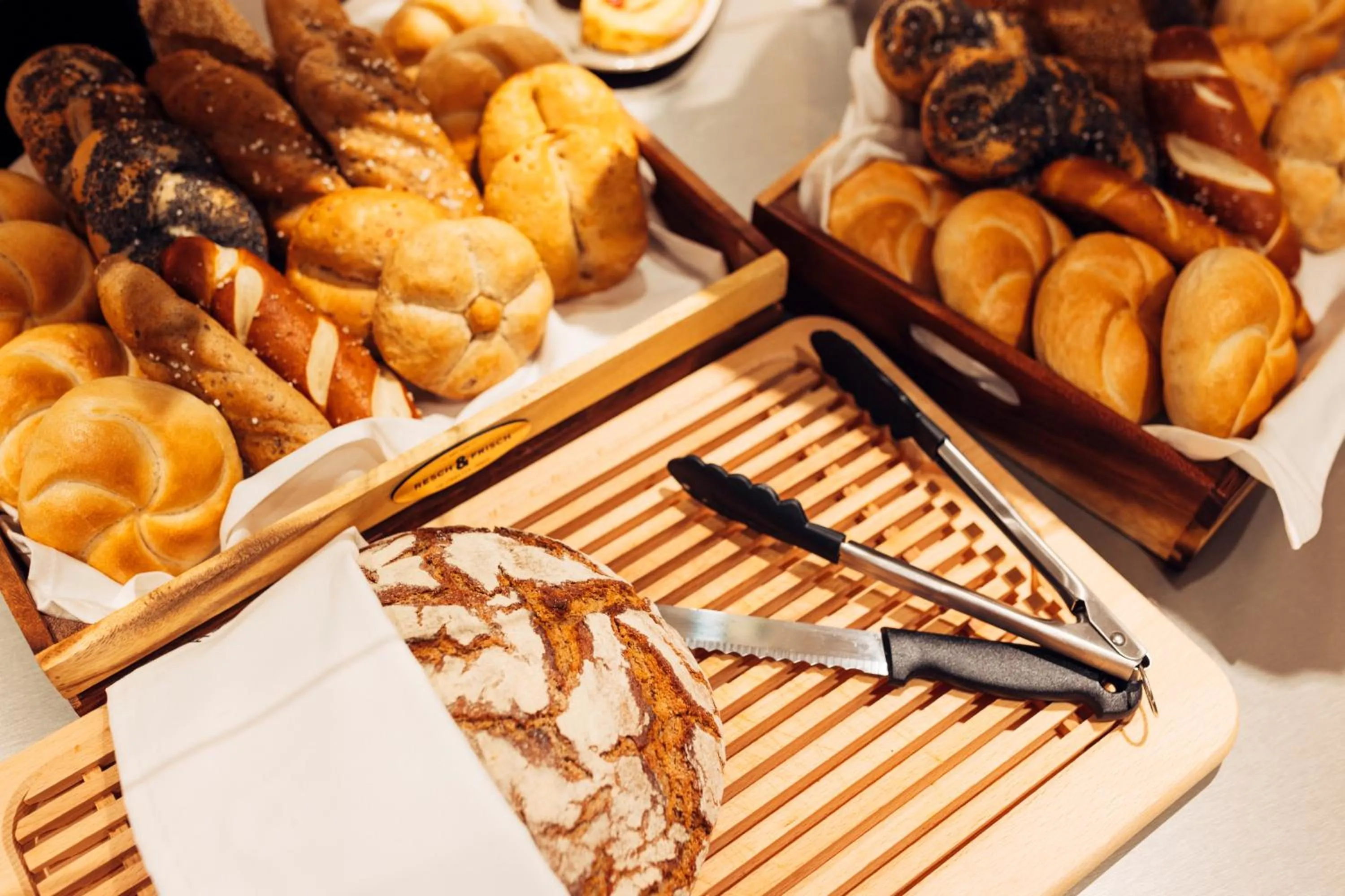 Breakfast in harry's home Villach hotel & apartments