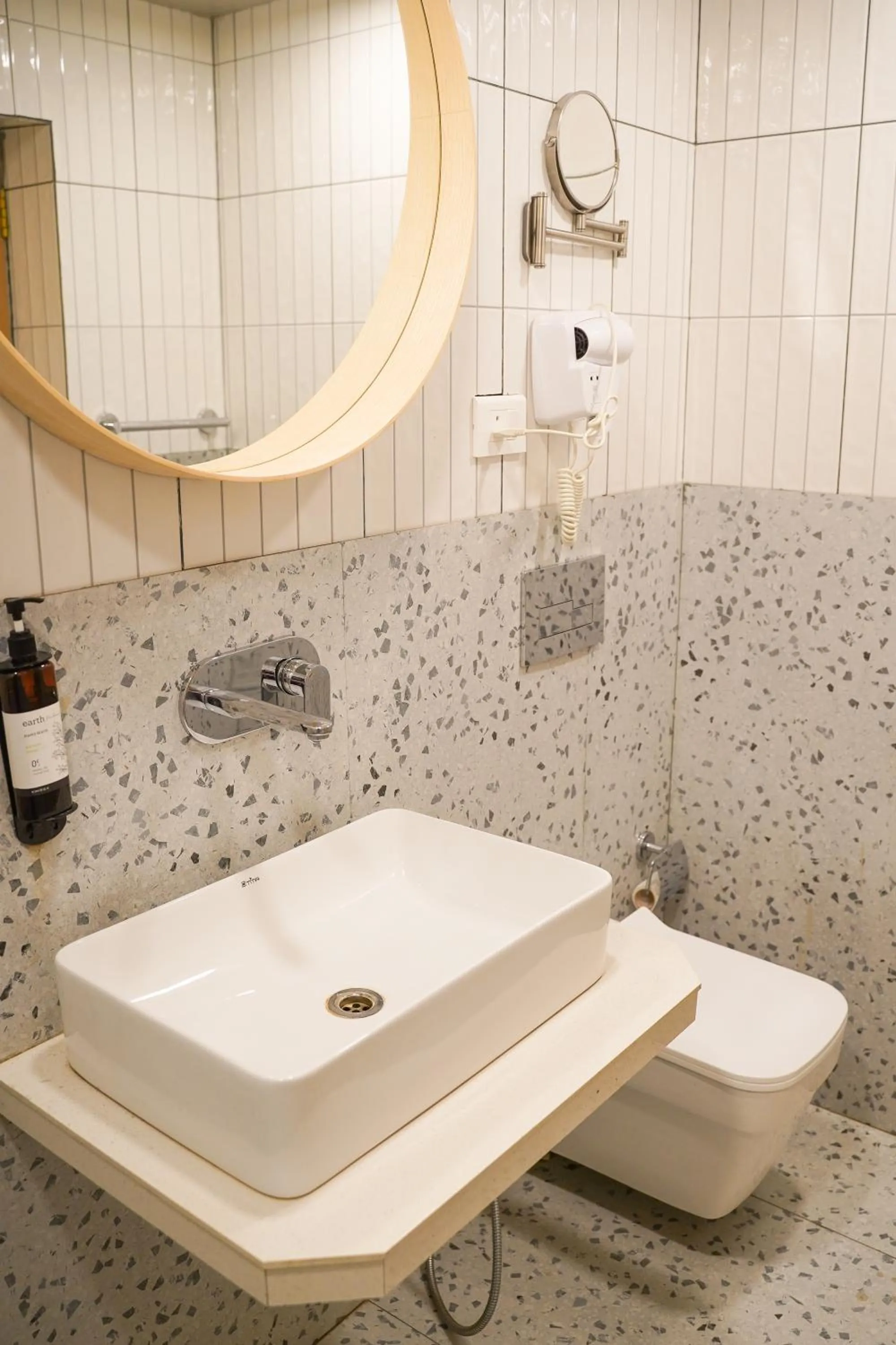 Bed in Indie Stays Goa