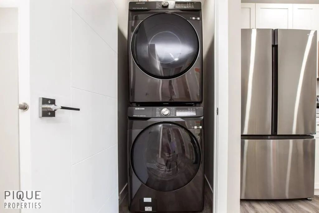 washing machine in NEW, Euro-Style Suite, Whyte Avenue, AC, Netflix, Sleeps 6!