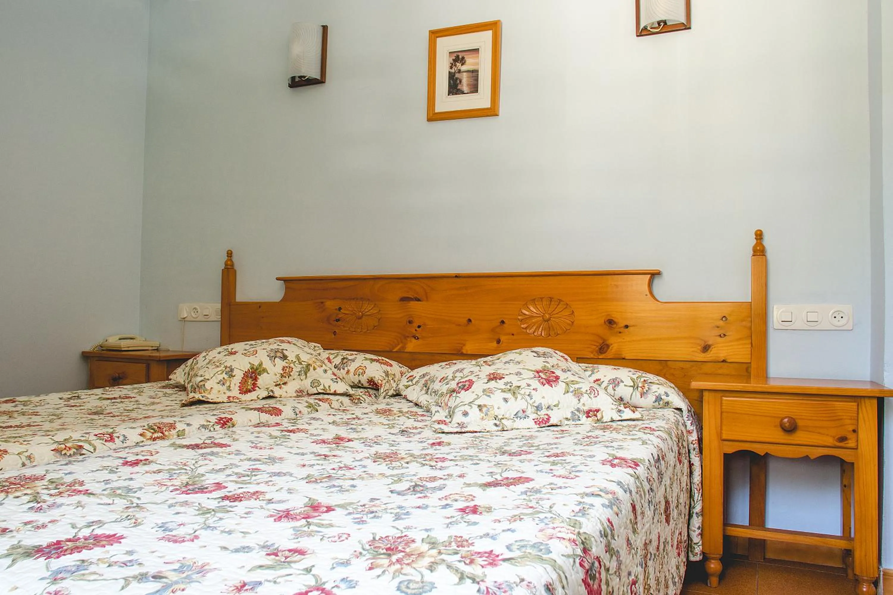 Photo of the whole room, Bed in Arcea Mirador de Cabrales