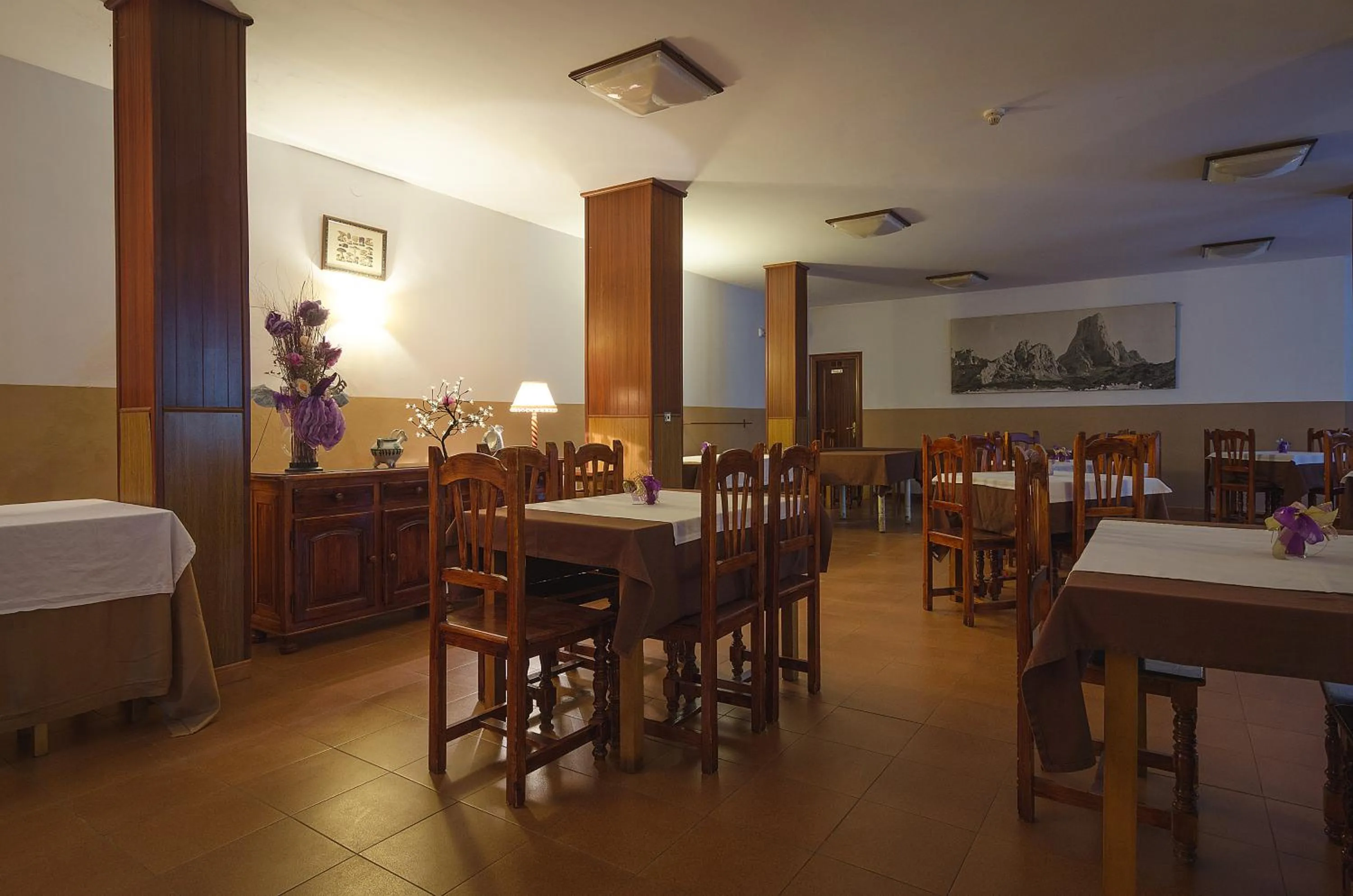 Restaurant/places to eat in Arcea Mirador de Cabrales