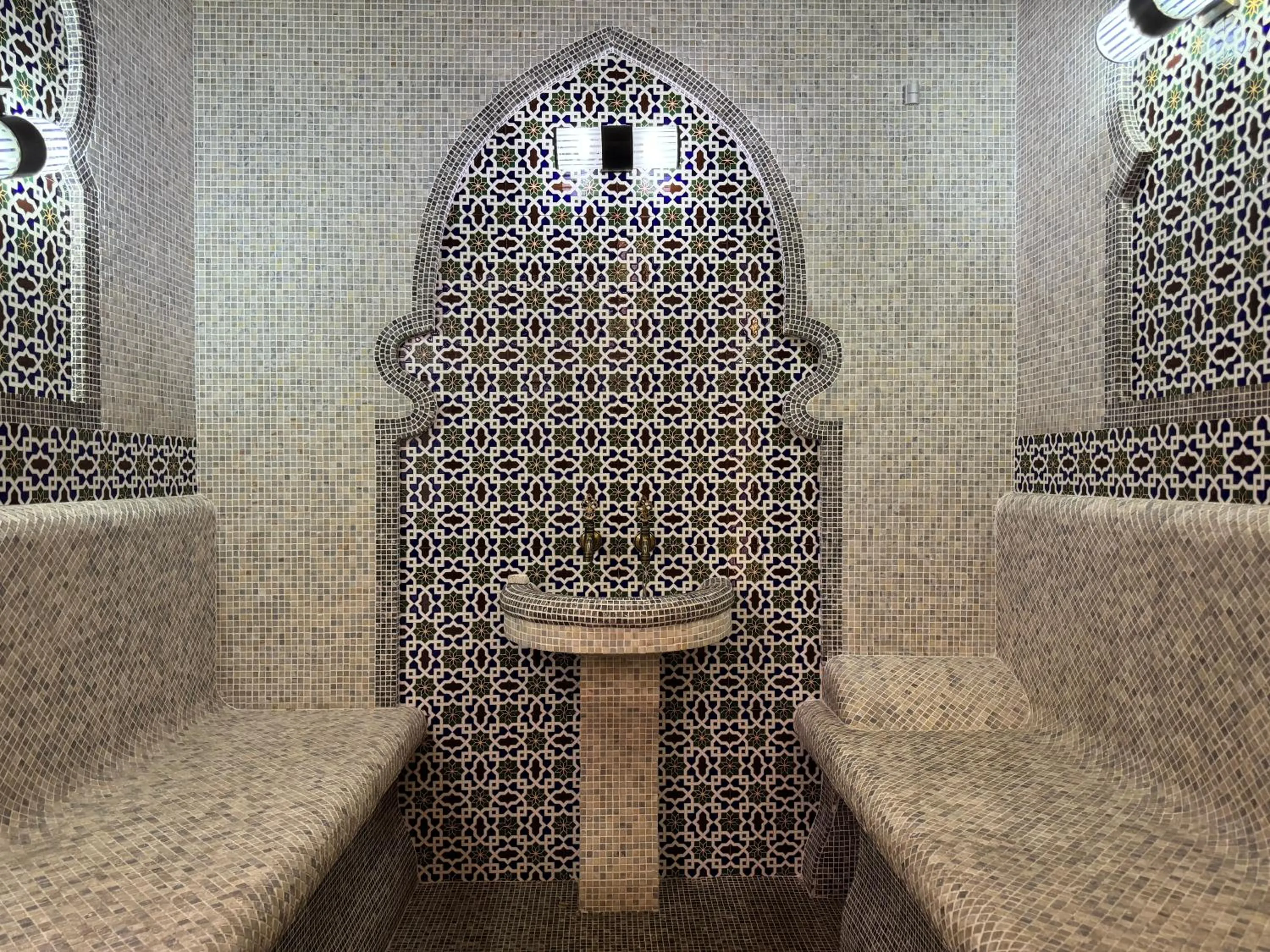 Steam room in Novza Palace Hotel