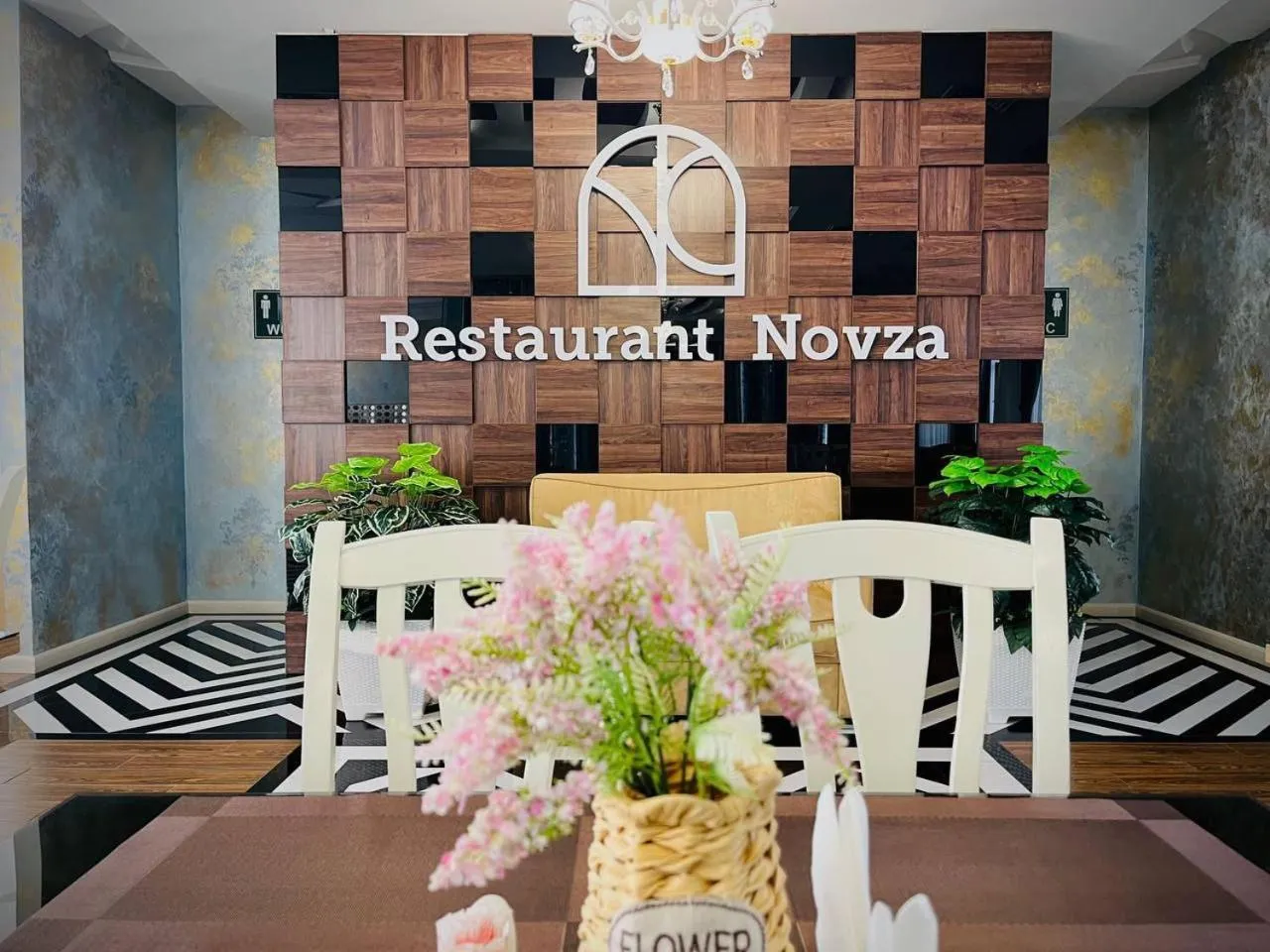Decorative detail in Novza Palace Hotel