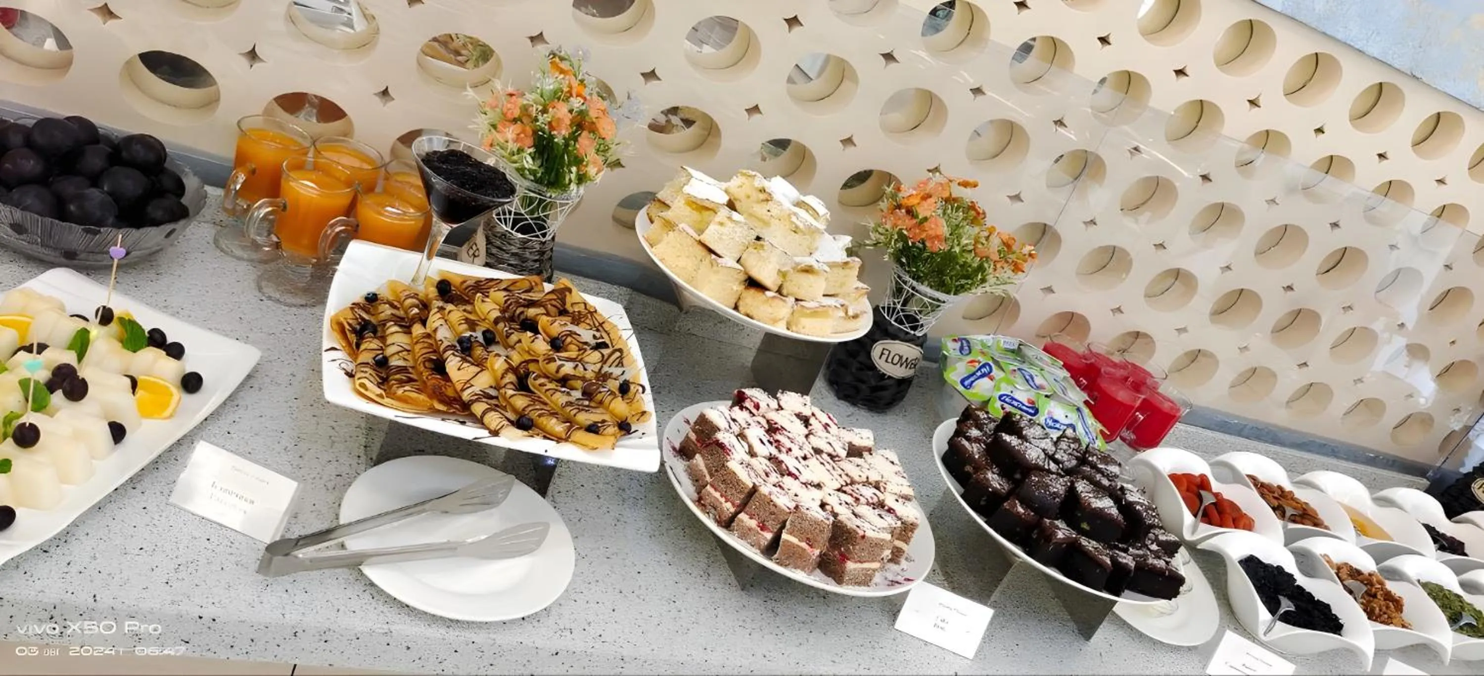 Buffet breakfast in Novza Palace Hotel