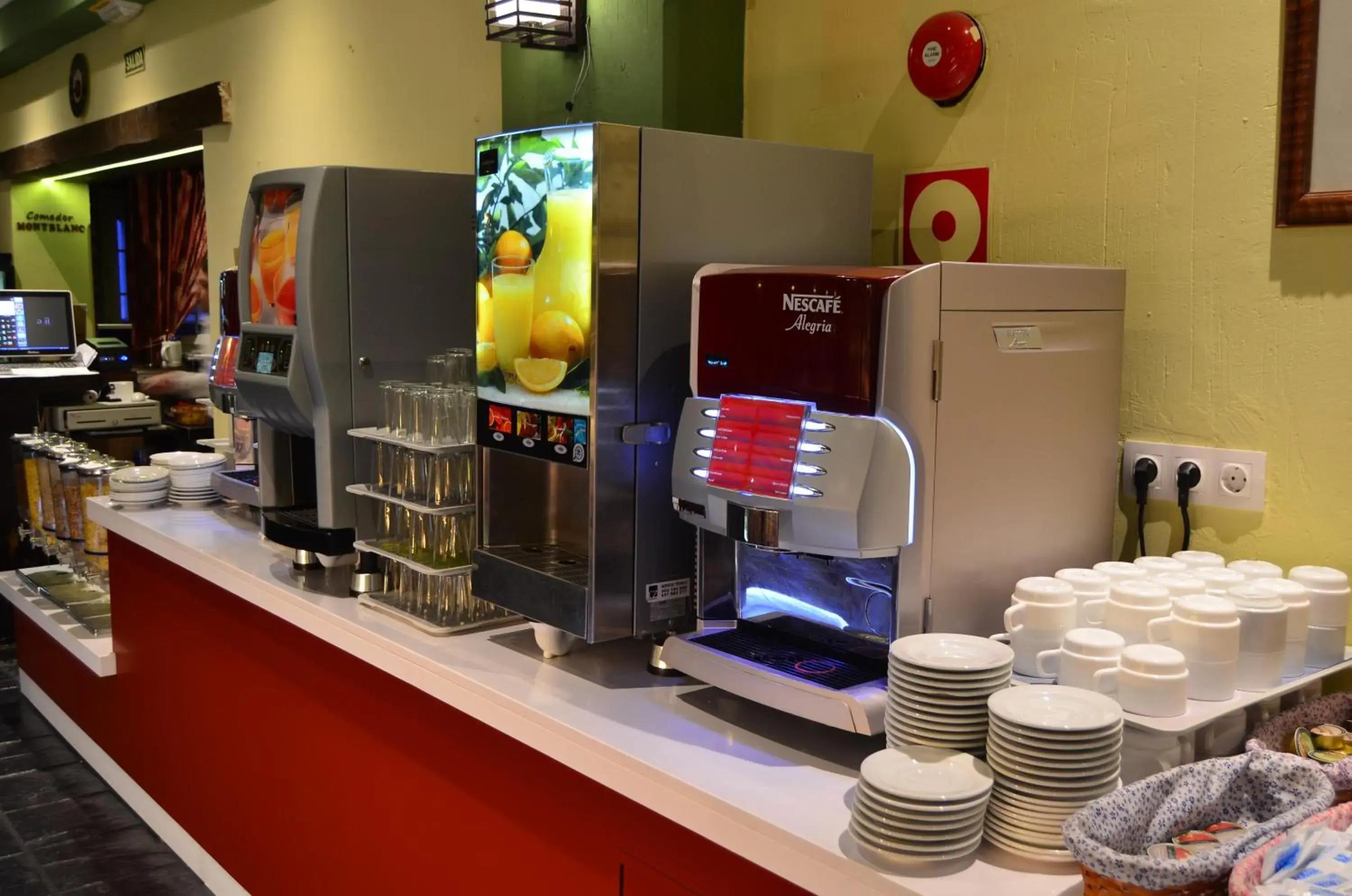 Restaurant/places to eat in Hotel GHM Monachil Restaurant/places to eat in Hotel GHM Monachil