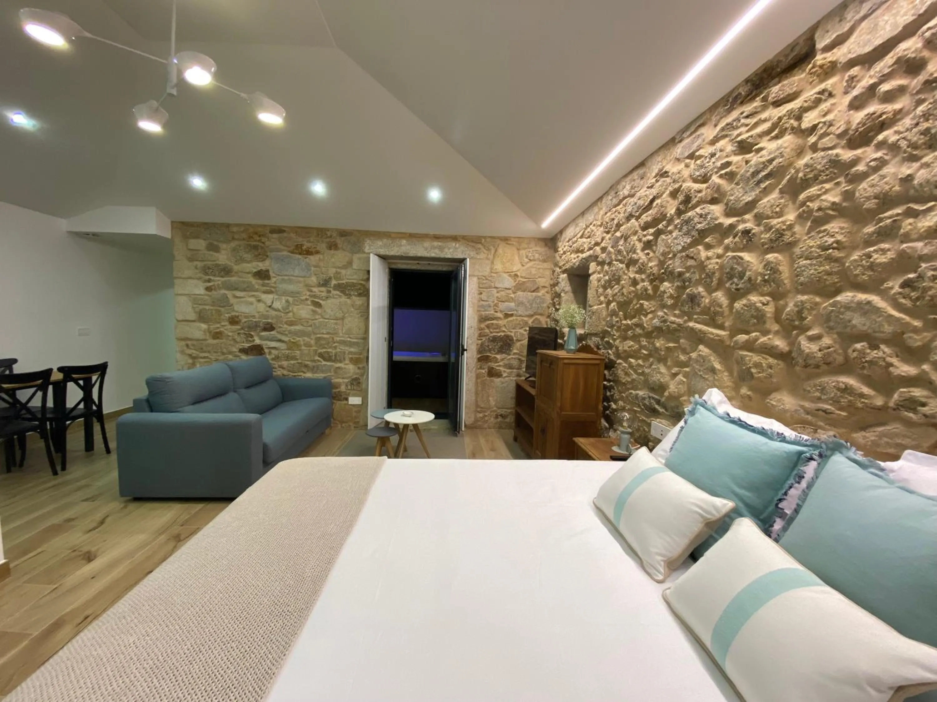 Photo of the whole room, Bed in Morada Atlántica