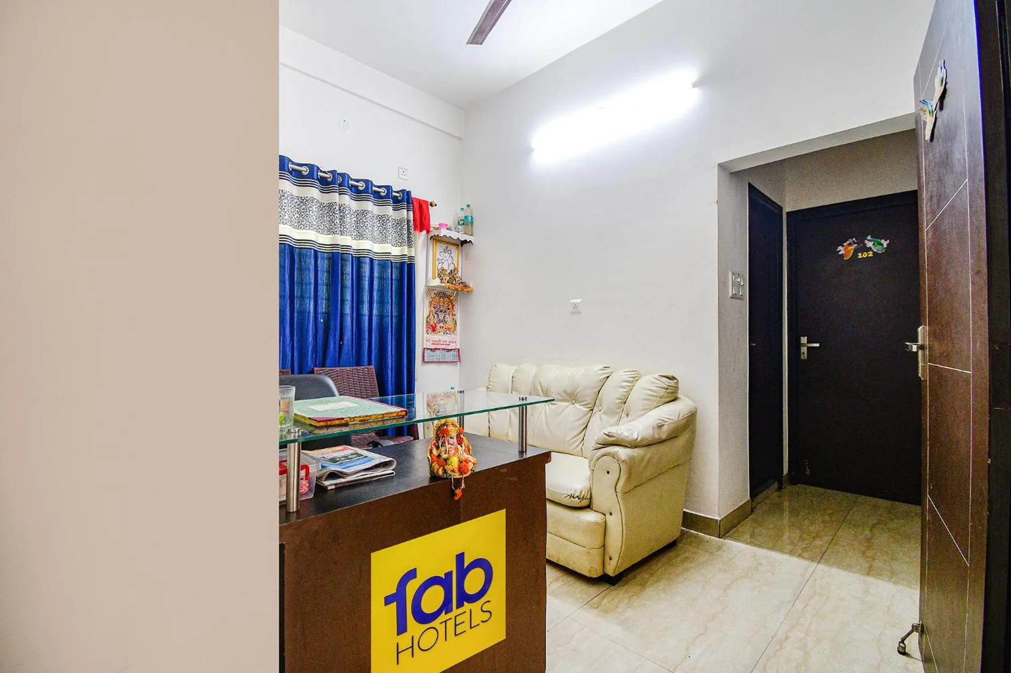 Lobby or reception in FabExpress Moon Residency